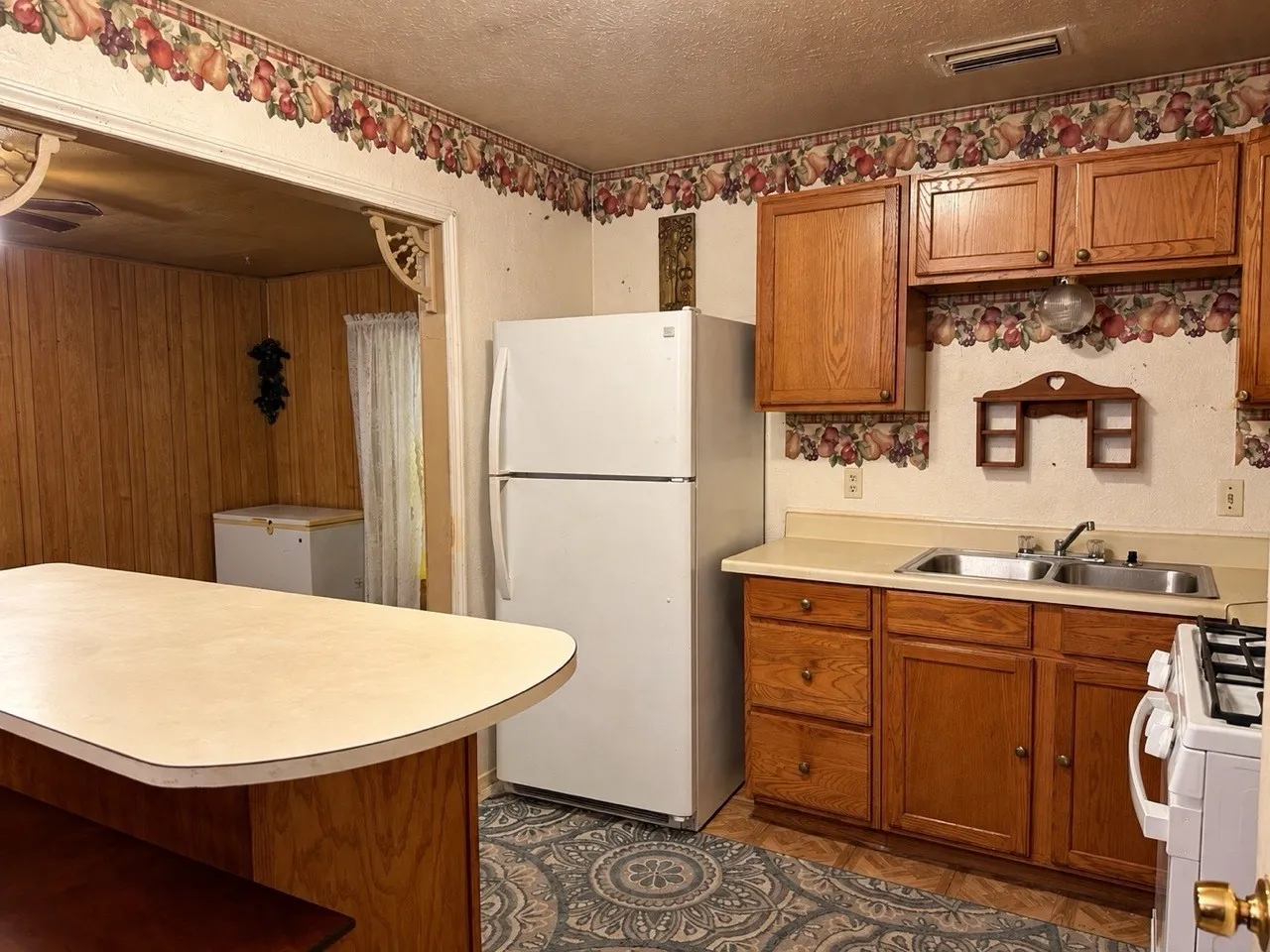 Single Family Residence For Sale in Dallas County , 4141 Clark College Drive, Dallas, Texas 75241, 3 Bedroom, 2 Bathroom, Garage spaces, 1,425 Sqft, built in 1970, mls#21401238, Real Estate Agent in Dallas, Homes For Sale in Dallas county, Homes For Sale in Dallas, Realtor in Dallas Texas, Real Estate Brokerage Independent Realty Texas, Luminita Cordes Realtor