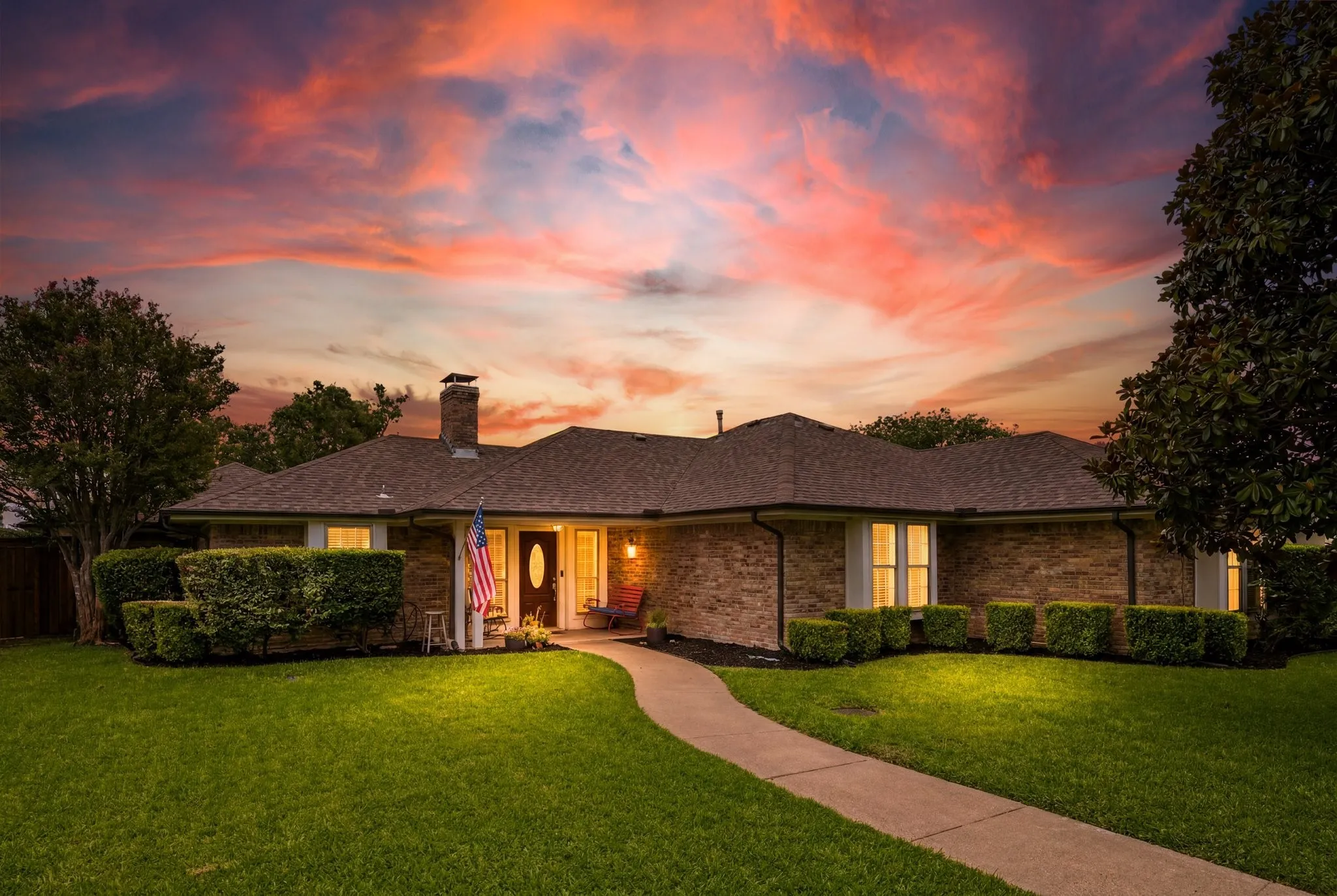 Single Family Residence For Sale in Rockwall County , 107 Becky Lane, Rockwall, Texas 75087, 4 Bedroom, 3 Bathroom, 2 Garage spaces, 2,186 Sqft, built in 1985, mls#21401563, Real Estate Agent in Rockwall, Homes For Sale in Rockwall county, Homes For Sale in Rockwall, Realtor in Rockwall Texas, Real Estate Brokerage Independent Realty Texas, Luminita Cordes Realtor