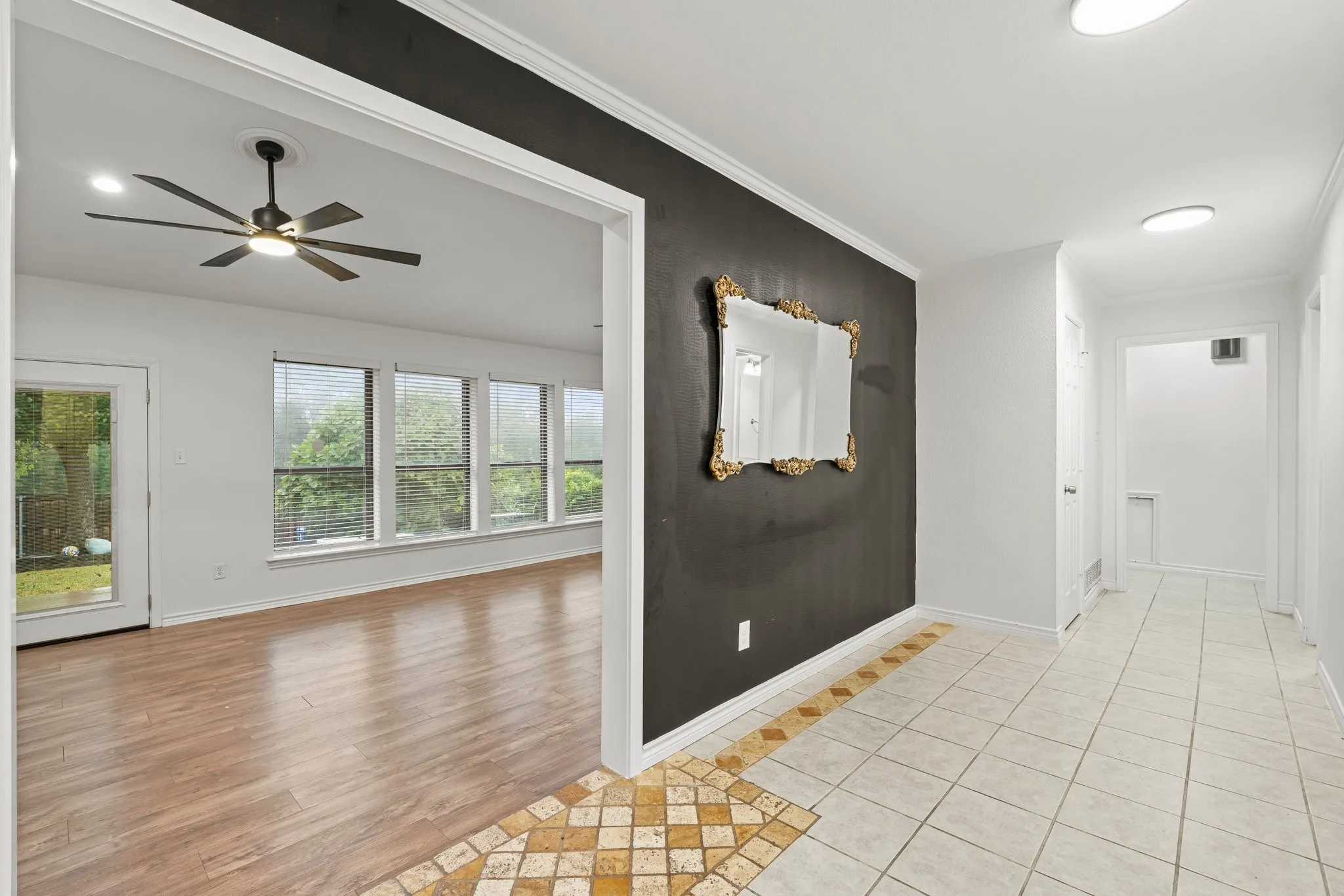 Single Family Residence For Sale in Rockwall County , 107 Becky Lane, Rockwall, Texas 75087, 4 Bedroom, 3 Bathroom, 2 Garage spaces, 2,186 Sqft, built in 1985, mls#21401563, Real Estate Agent in Rockwall, Homes For Sale in Rockwall county, Homes For Sale in Rockwall, Realtor in Rockwall Texas, Real Estate Brokerage Independent Realty Texas, Luminita Cordes Realtor