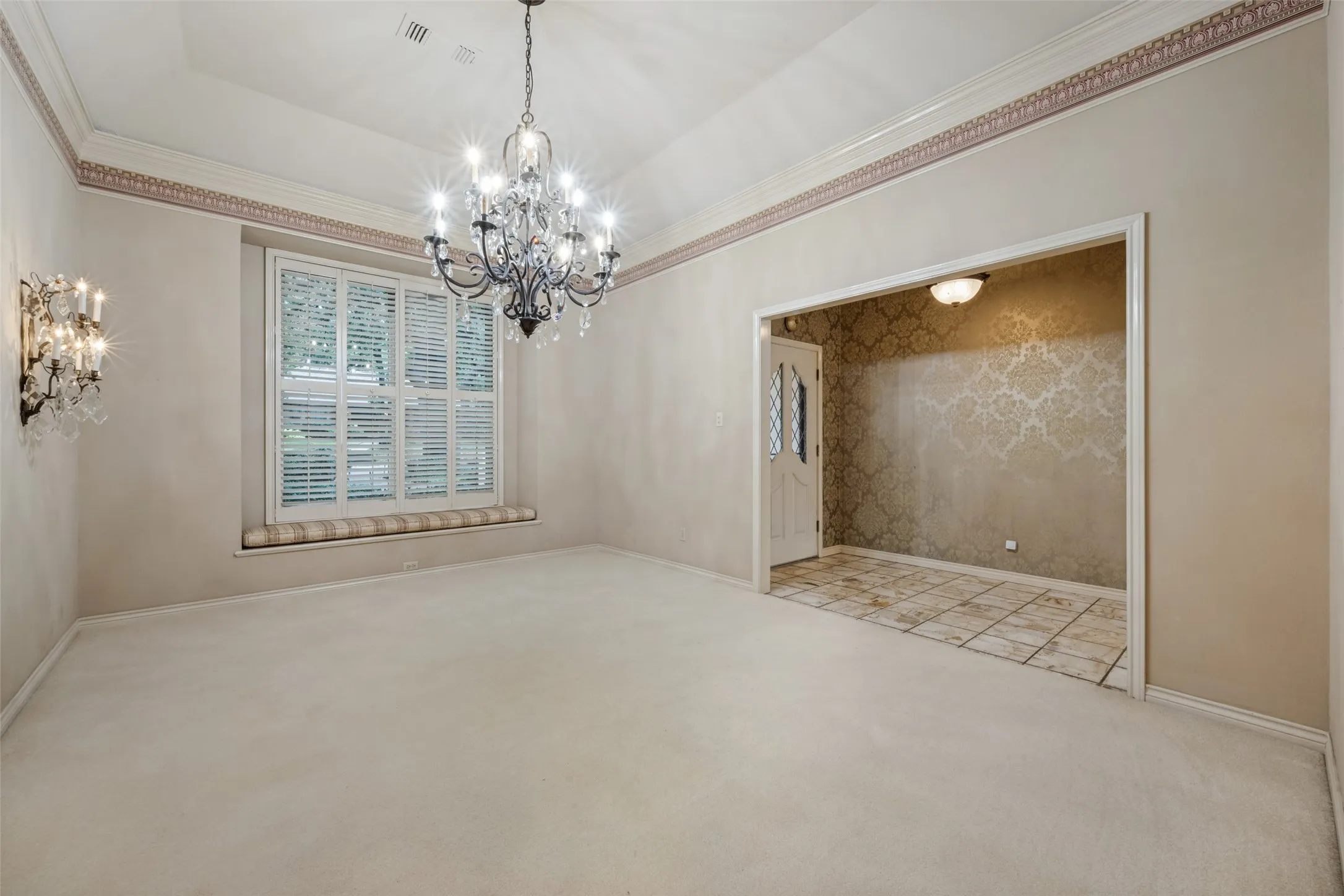 Single Family Residence For Sale in Denton County , 6 Timbergreen Circle, Denton, Texas 76205, 4 Bedroom, 3 Bathroom, 2 Garage spaces, 3,737 Sqft, built in 1980, mls#21401711, Real Estate Agent in Denton, Homes For Sale in Denton county, Homes For Sale in Denton, Realtor in Denton Texas, Real Estate Brokerage Independent Realty Texas, Luminita Cordes Realtor