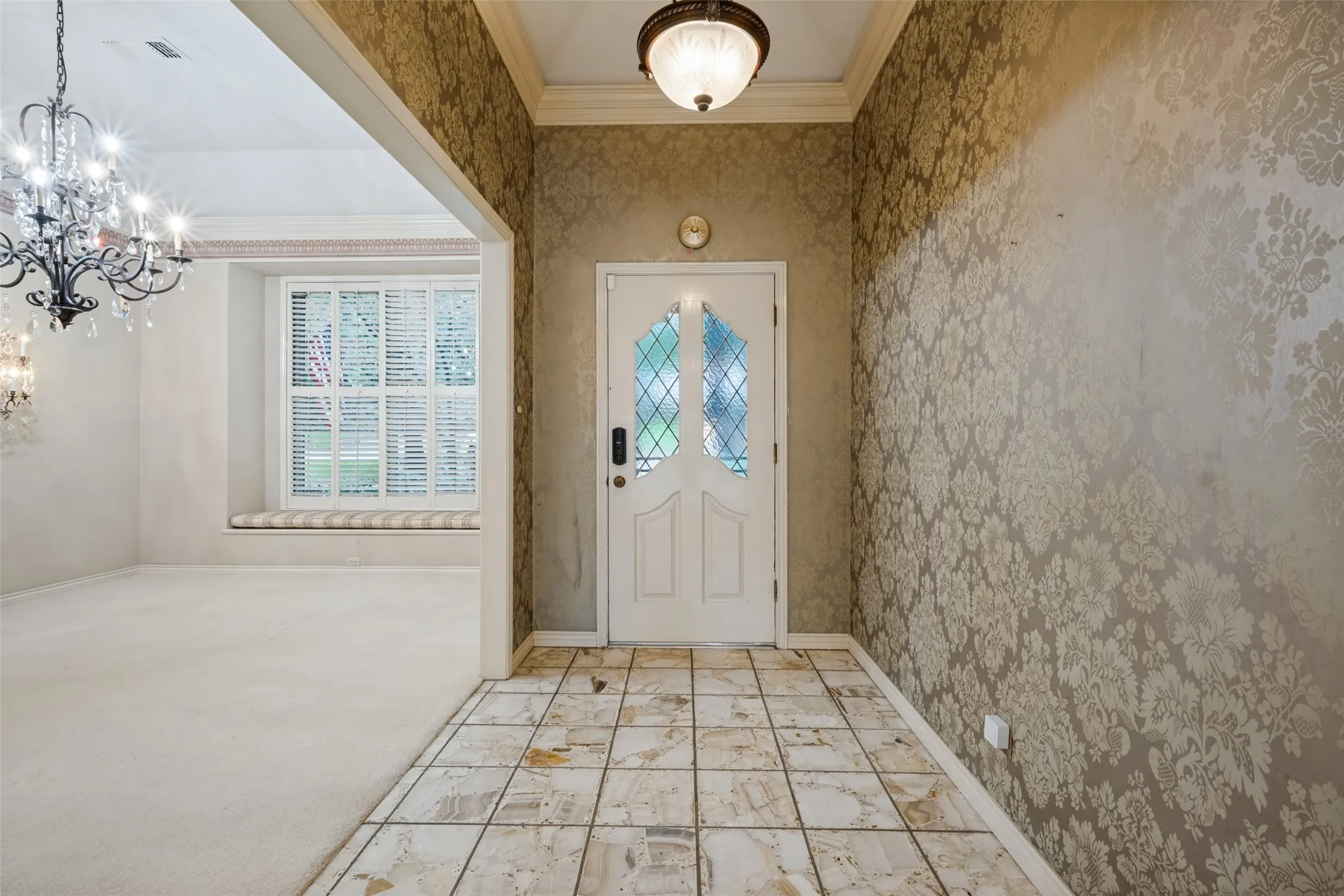 Single Family Residence For Sale in Denton County , 6 Timbergreen Circle, Denton, Texas 76205, 4 Bedroom, 3 Bathroom, 2 Garage spaces, 3,737 Sqft, built in 1980, mls#21401711, Real Estate Agent in Denton, Homes For Sale in Denton county, Homes For Sale in Denton, Realtor in Denton Texas, Real Estate Brokerage Independent Realty Texas, Luminita Cordes Realtor