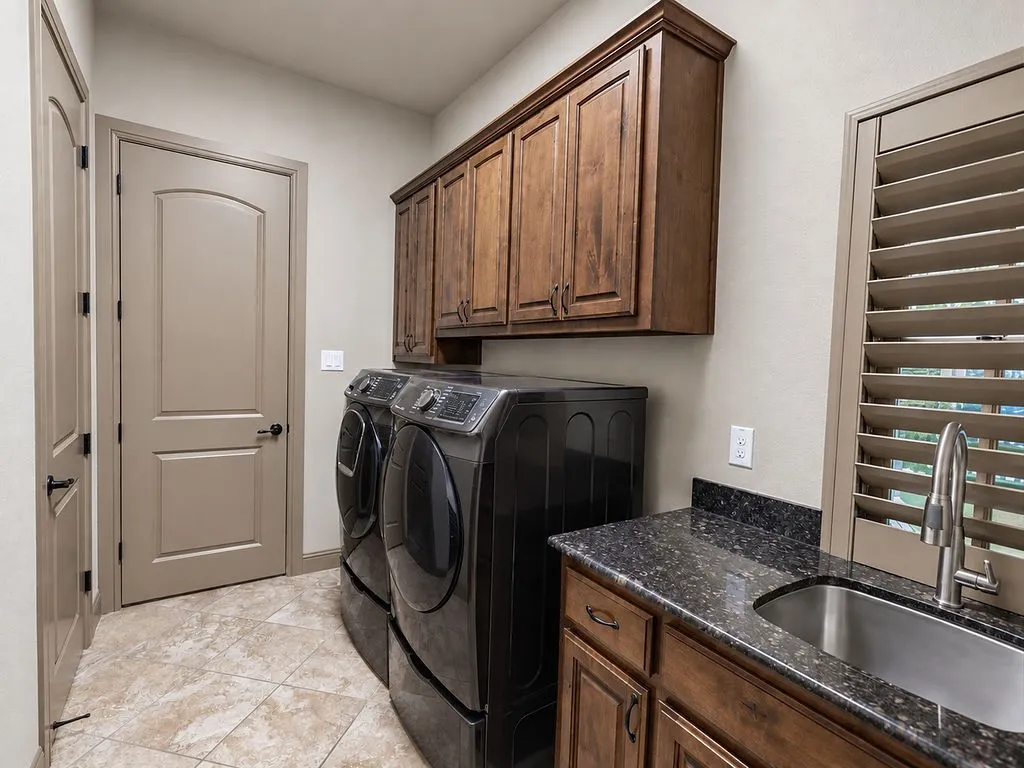 Single Family Residence For Sale in Tarrant County , 1403 Eleanor Rigby Lane, Mansfield, Texas 76063, 4 Bedroom, 5 Bathroom, 3 Garage spaces, 5,411 Sqft, built in 2012, mls#21401489, Real Estate Agent in Mansfield, Homes For Sale in Tarrant county, Homes For Sale in Mansfield, Realtor in Mansfield Texas, Real Estate Brokerage Independent Realty Texas, Luminita Cordes Realtor