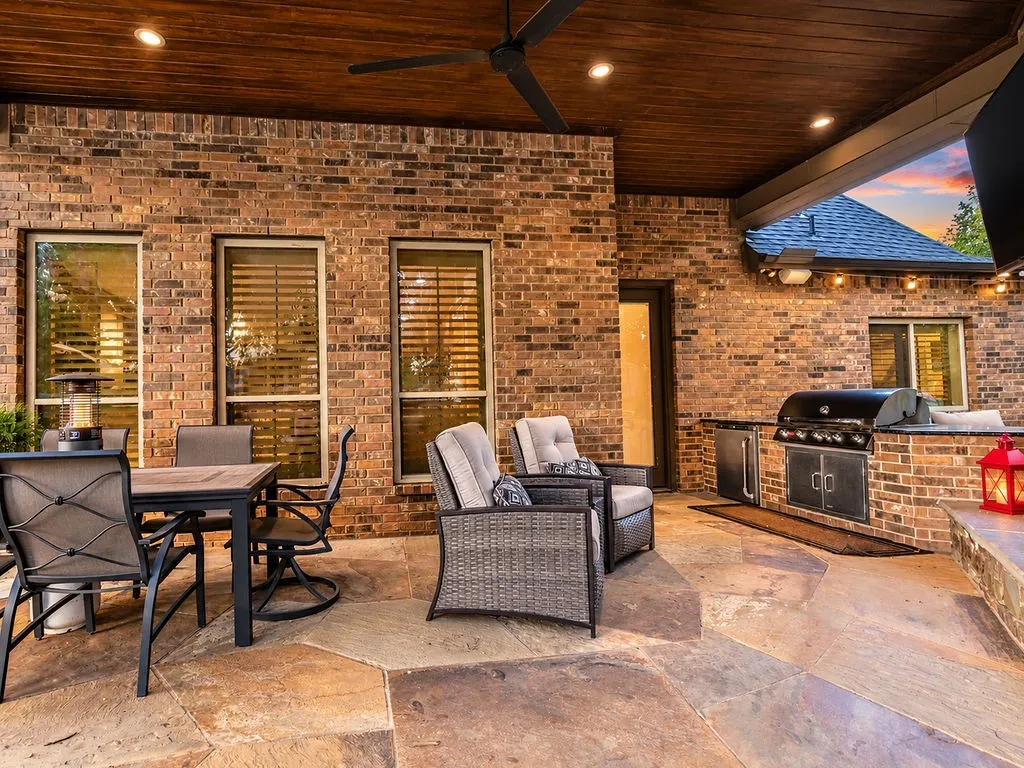 Single Family Residence For Sale in Tarrant County , 1403 Eleanor Rigby Lane, Mansfield, Texas 76063, 4 Bedroom, 5 Bathroom, 3 Garage spaces, 5,411 Sqft, built in 2012, mls#21401489, Real Estate Agent in Mansfield, Homes For Sale in Tarrant county, Homes For Sale in Mansfield, Realtor in Mansfield Texas, Real Estate Brokerage Independent Realty Texas, Luminita Cordes Realtor