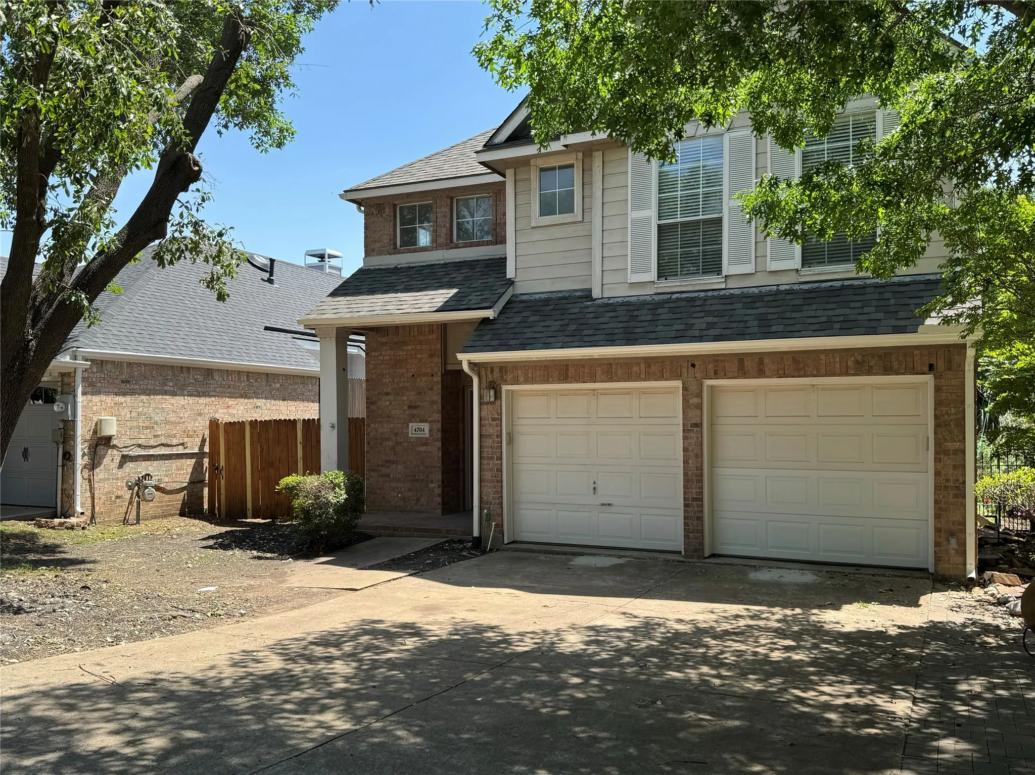 Single Family Residence For Rent in Collin County , 4704 Rockcreek Lane, Plano, Texas 75024, 3 Bedroom, 3 Bathroom, 2 Garage spaces, 2,367 Sqft, built in 1995, mls#21402074, Real Estate Agent in Plano, Homes For Rent in Collin county, Homes For Rent in Plano, Realtor in Plano Texas, Real Estate Brokerage Independent Realty Texas, Luminita Cordes Realtor