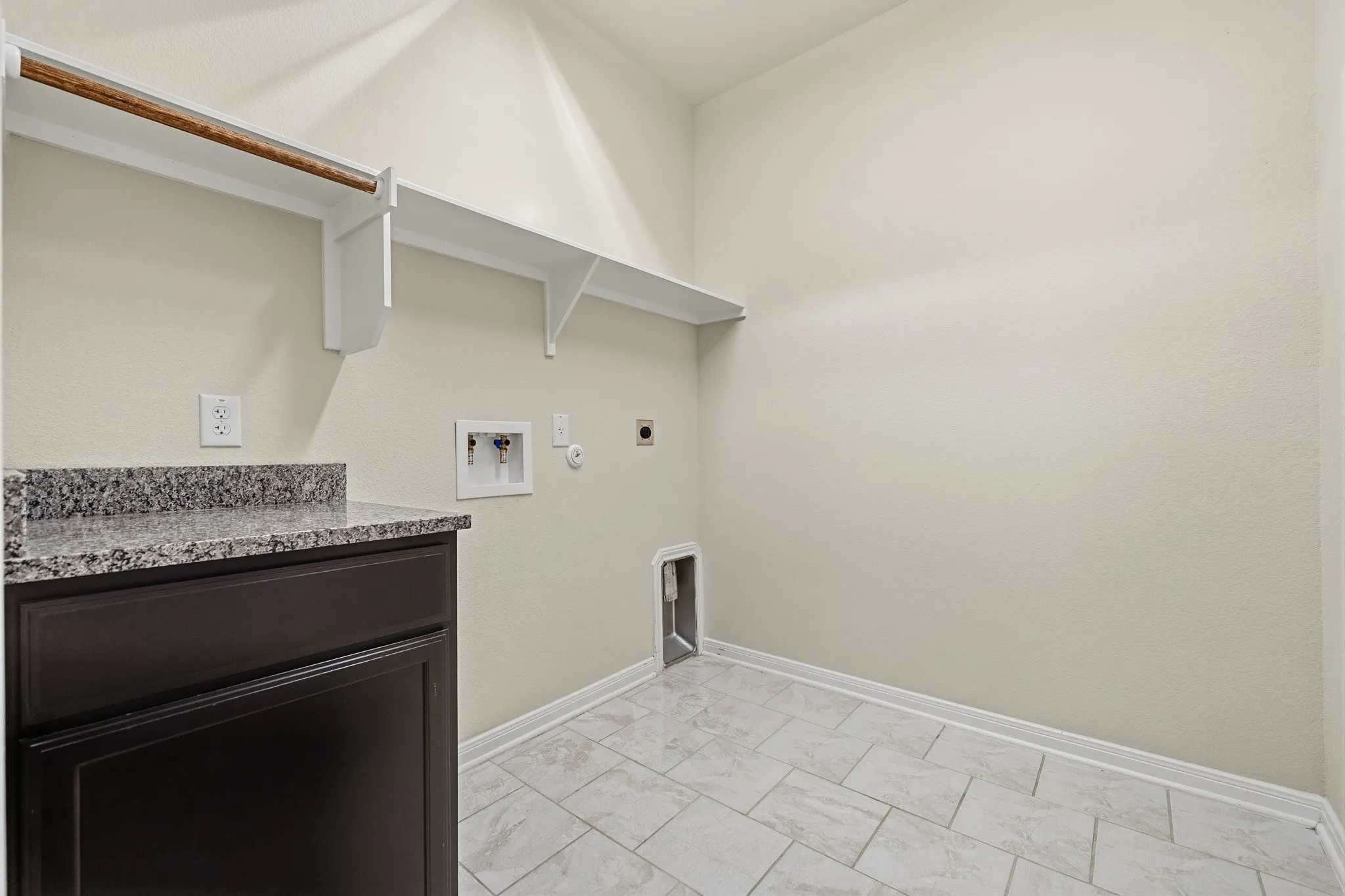 Single Family Residence For Sale in Coryell County , 602 Hobby Road, Copperas Cove, Texas 76522, 4 Bedroom, 3 Bathroom, 2 Garage spaces, 2,577 Sqft, built in 2018, mls#21401227, Real Estate Agent in Copperas Cove, Homes For Sale in Coryell county, Homes For Sale in Copperas Cove, Realtor in Copperas Cove Texas, Real Estate Brokerage Independent Realty Texas, Luminita Cordes Realtor