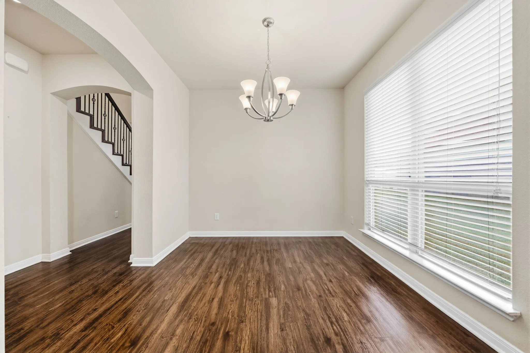 Single Family Residence For Sale in Coryell County , 602 Hobby Road, Copperas Cove, Texas 76522, 4 Bedroom, 3 Bathroom, 2 Garage spaces, 2,577 Sqft, built in 2018, mls#21401227, Real Estate Agent in Copperas Cove, Homes For Sale in Coryell county, Homes For Sale in Copperas Cove, Realtor in Copperas Cove Texas, Real Estate Brokerage Independent Realty Texas, Luminita Cordes Realtor