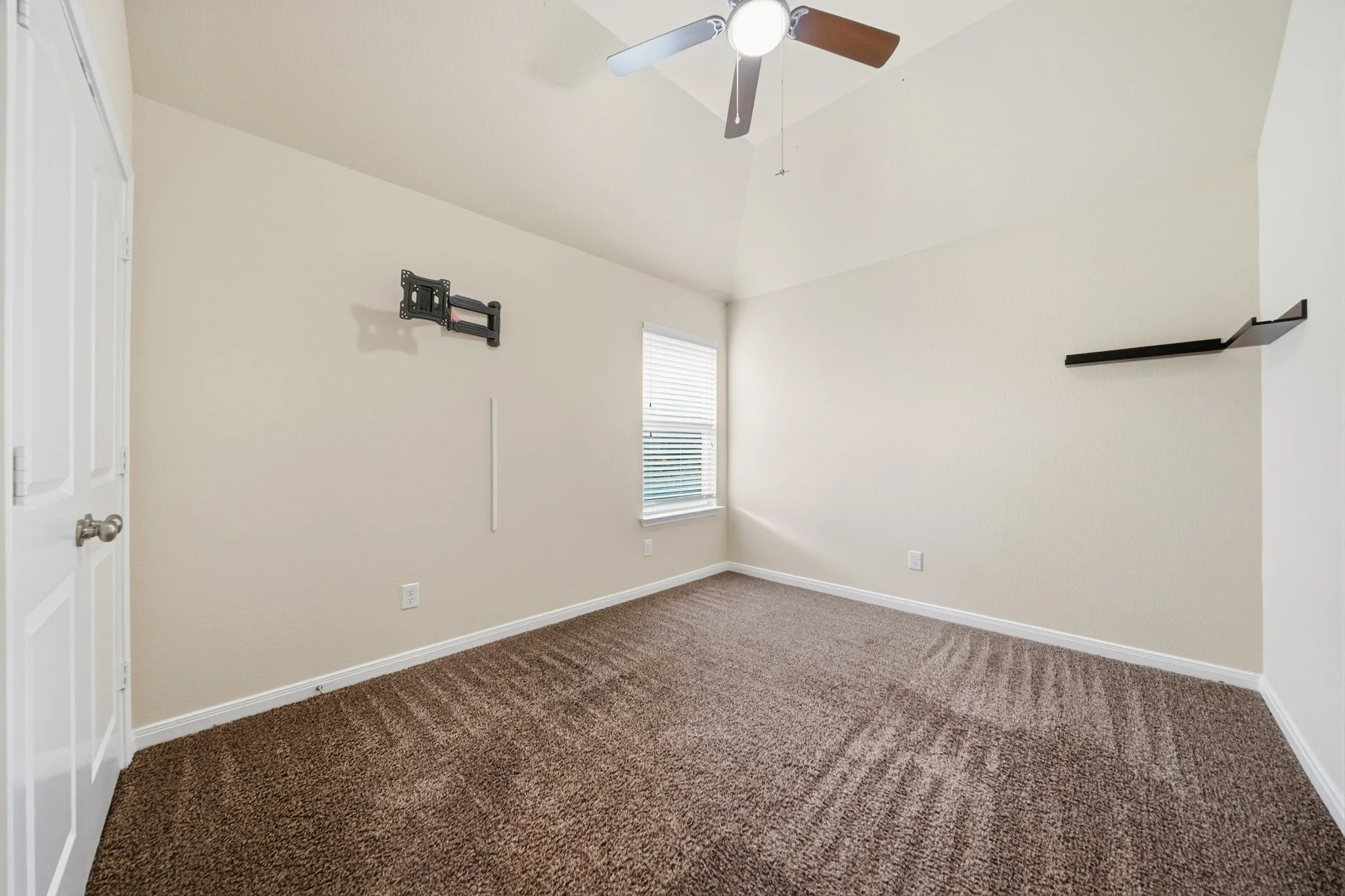 Single Family Residence For Sale in Coryell County , 602 Hobby Road, Copperas Cove, Texas 76522, 4 Bedroom, 3 Bathroom, 2 Garage spaces, 2,577 Sqft, built in 2018, mls#21401227, Real Estate Agent in Copperas Cove, Homes For Sale in Coryell county, Homes For Sale in Copperas Cove, Realtor in Copperas Cove Texas, Real Estate Brokerage Independent Realty Texas, Luminita Cordes Realtor