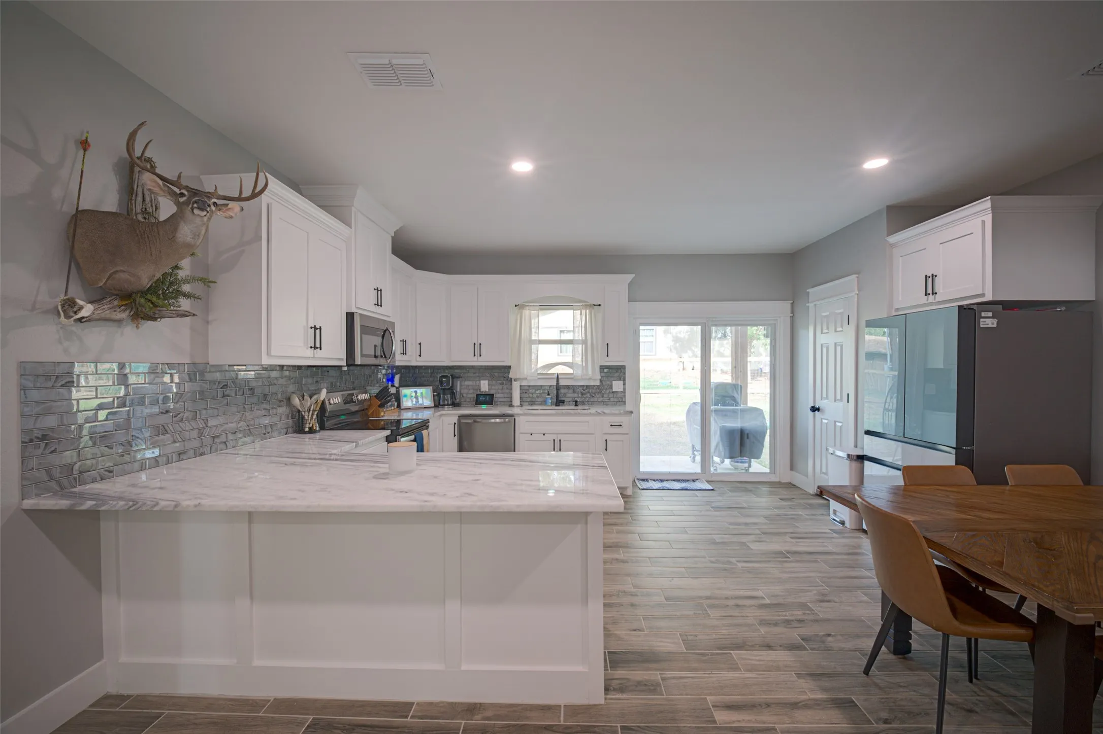 Single Family Residence For Sale in Wood County , 164 County Road 2157, Quitman, Texas 75783, 3 Bedroom, 2 Bathroom, 2 Garage spaces, 1,592 Sqft, built in 2023, mls#21402060, Real Estate Agent in Quitman, Homes For Sale in Wood county, Homes For Sale in Quitman, Realtor in Quitman Texas, Real Estate Brokerage Independent Realty Texas, Luminita Cordes Realtor