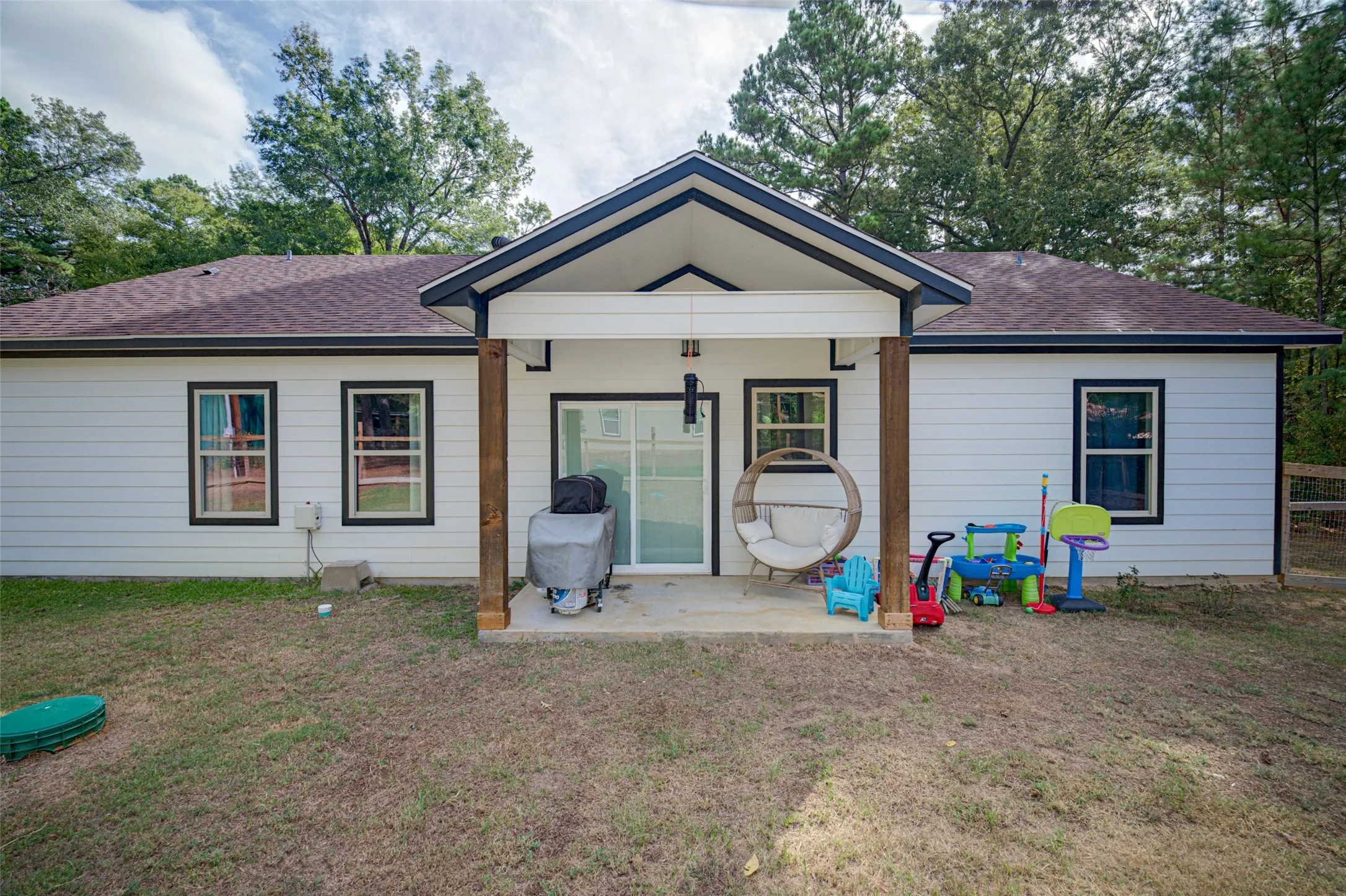 Single Family Residence For Sale in Wood County , 164 County Road 2157, Quitman, Texas 75783, 3 Bedroom, 2 Bathroom, 2 Garage spaces, 1,592 Sqft, built in 2023, mls#21402060, Real Estate Agent in Quitman, Homes For Sale in Wood county, Homes For Sale in Quitman, Realtor in Quitman Texas, Real Estate Brokerage Independent Realty Texas, Luminita Cordes Realtor