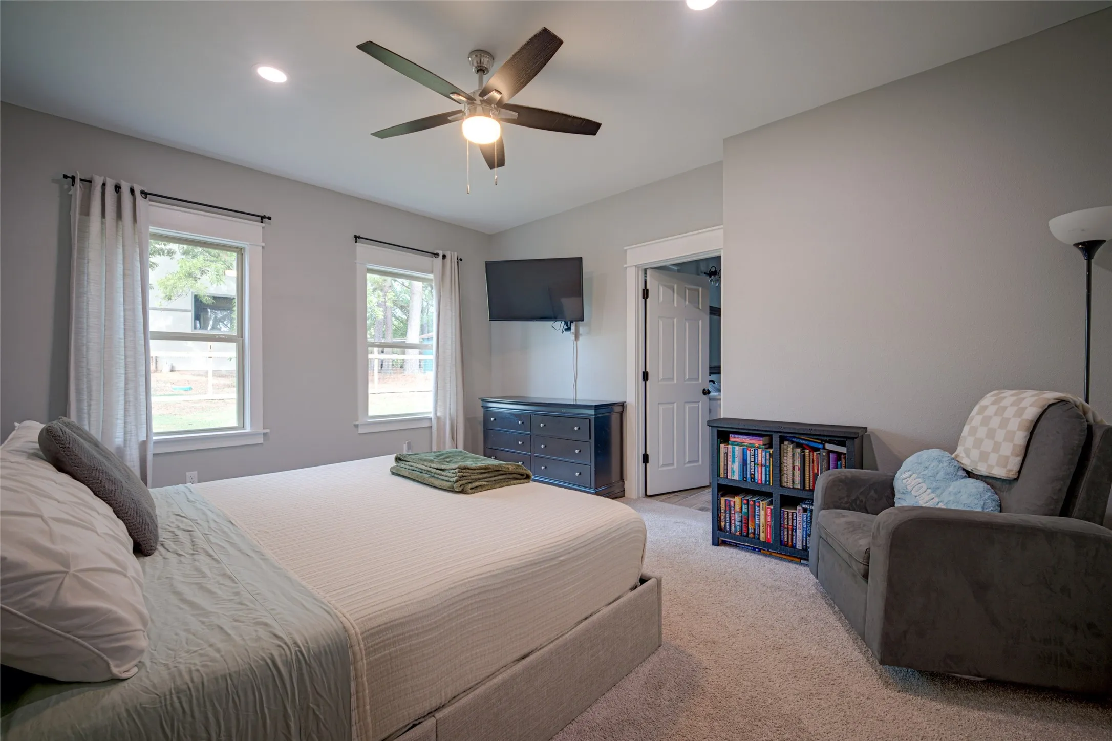 Single Family Residence For Sale in Wood County , 164 County Road 2157, Quitman, Texas 75783, 3 Bedroom, 2 Bathroom, 2 Garage spaces, 1,592 Sqft, built in 2023, mls#21402060, Real Estate Agent in Quitman, Homes For Sale in Wood county, Homes For Sale in Quitman, Realtor in Quitman Texas, Real Estate Brokerage Independent Realty Texas, Luminita Cordes Realtor