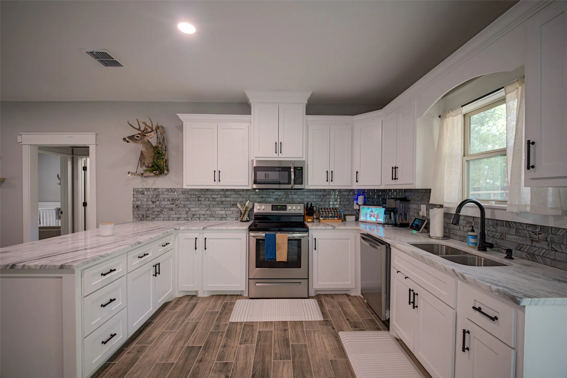 Single Family Residence For Sale in Wood County , 164 County Road 2157, Quitman, Texas 75783, 3 Bedroom, 2 Bathroom, 2 Garage spaces, 1,592 Sqft, built in 2023, mls#21402060, Real Estate Agent in Quitman, Homes For Sale in Wood county, Homes For Sale in Quitman, Realtor in Quitman Texas, Real Estate Brokerage Independent Realty Texas, Luminita Cordes Realtor