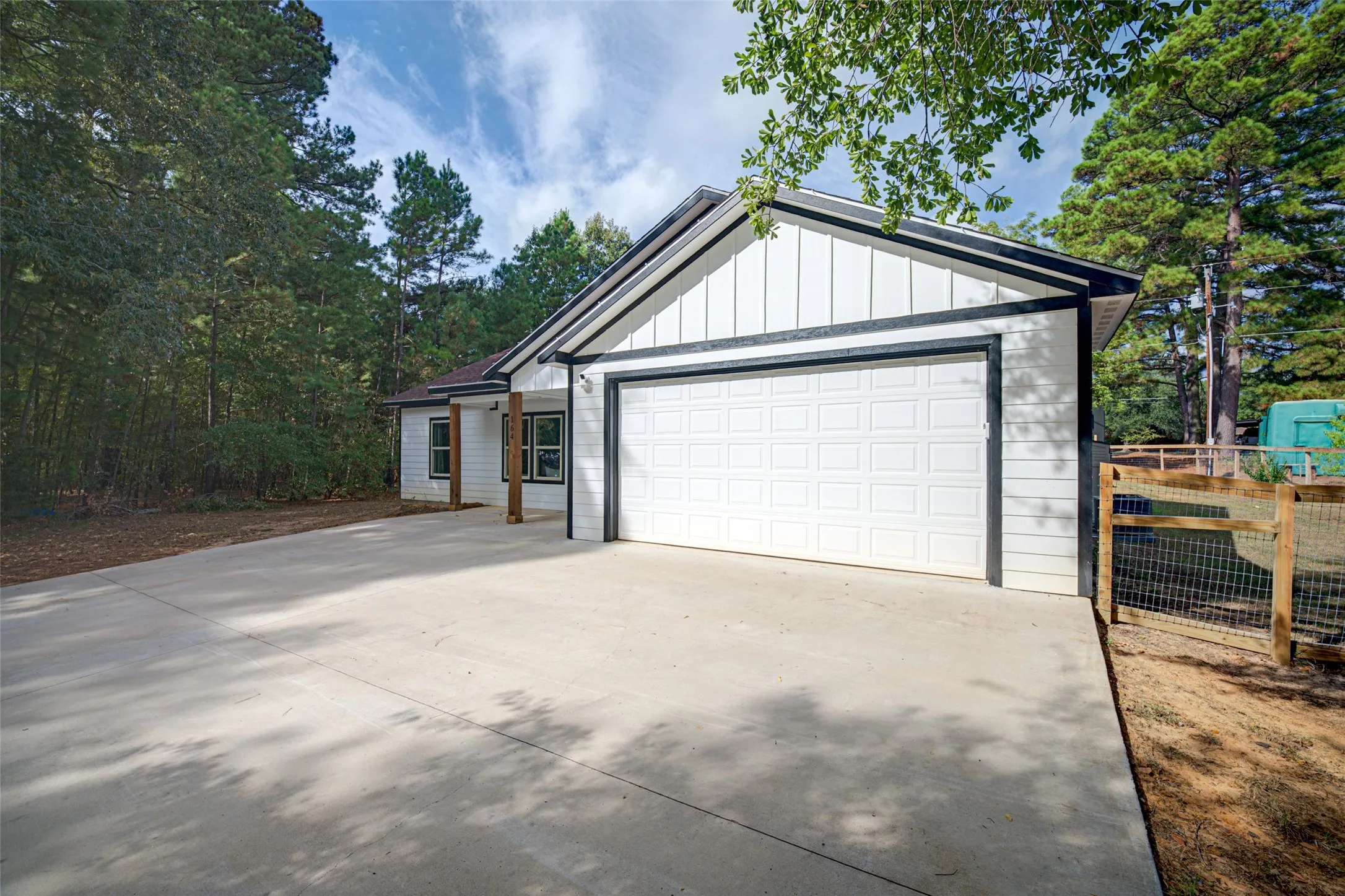 Single Family Residence For Sale in Wood County , 164 County Road 2157, Quitman, Texas 75783, 3 Bedroom, 2 Bathroom, 2 Garage spaces, 1,592 Sqft, built in 2023, mls#21402060, Real Estate Agent in Quitman, Homes For Sale in Wood county, Homes For Sale in Quitman, Realtor in Quitman Texas, Real Estate Brokerage Independent Realty Texas, Luminita Cordes Realtor
