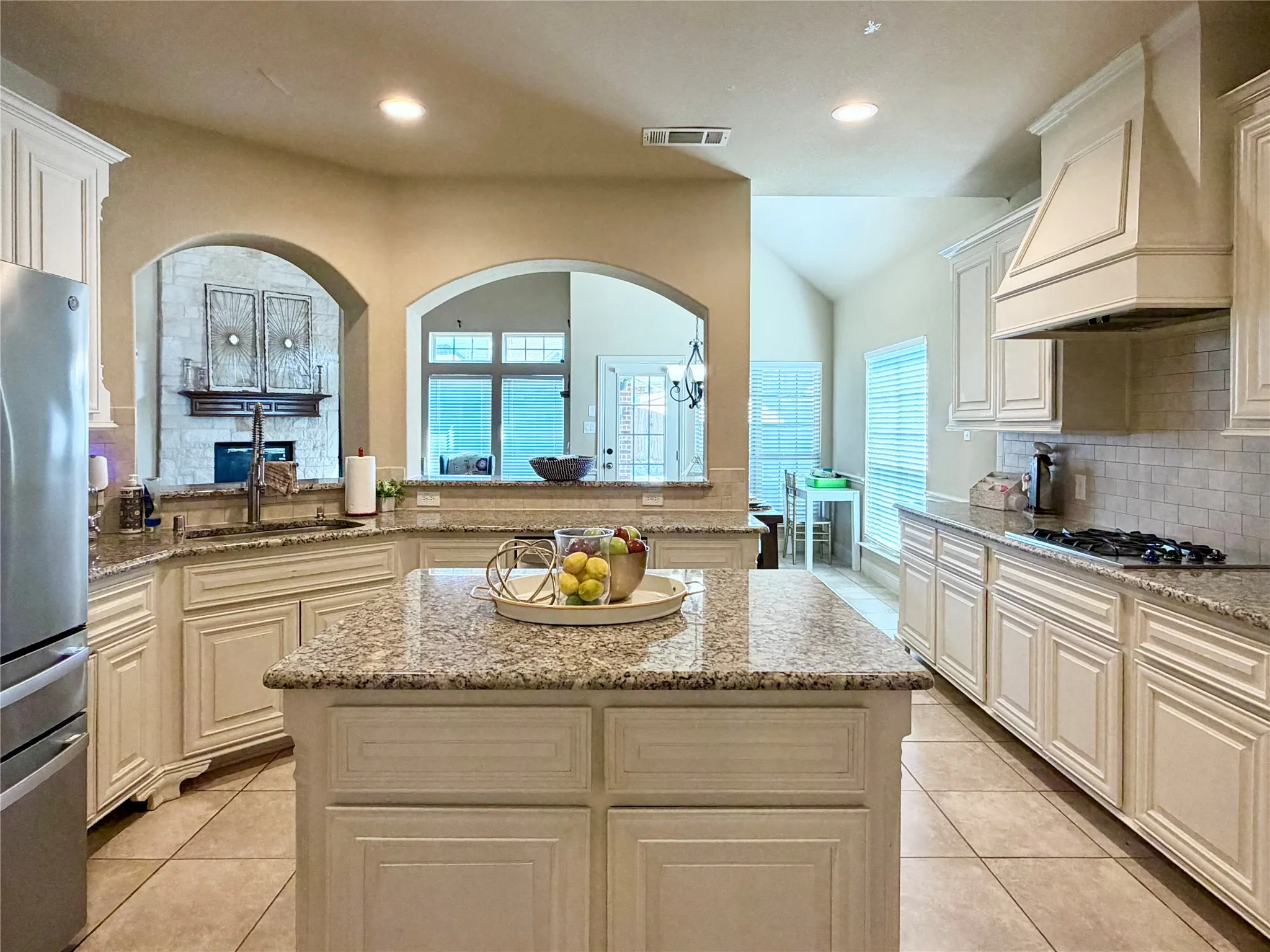 Single Family Residence For Rent in Collin County , 2150 Nocona Drive, Prosper, Texas 75078, 5 Bedroom, 4 Bathroom, 3 Garage spaces, 4,297 Sqft, built in 2013, mls#21402083, Real Estate Agent in Prosper, Homes For Rent in Collin county, Homes For Rent in Prosper, Realtor in Prosper Texas, Real Estate Brokerage Independent Realty Texas, Luminita Cordes Realtor