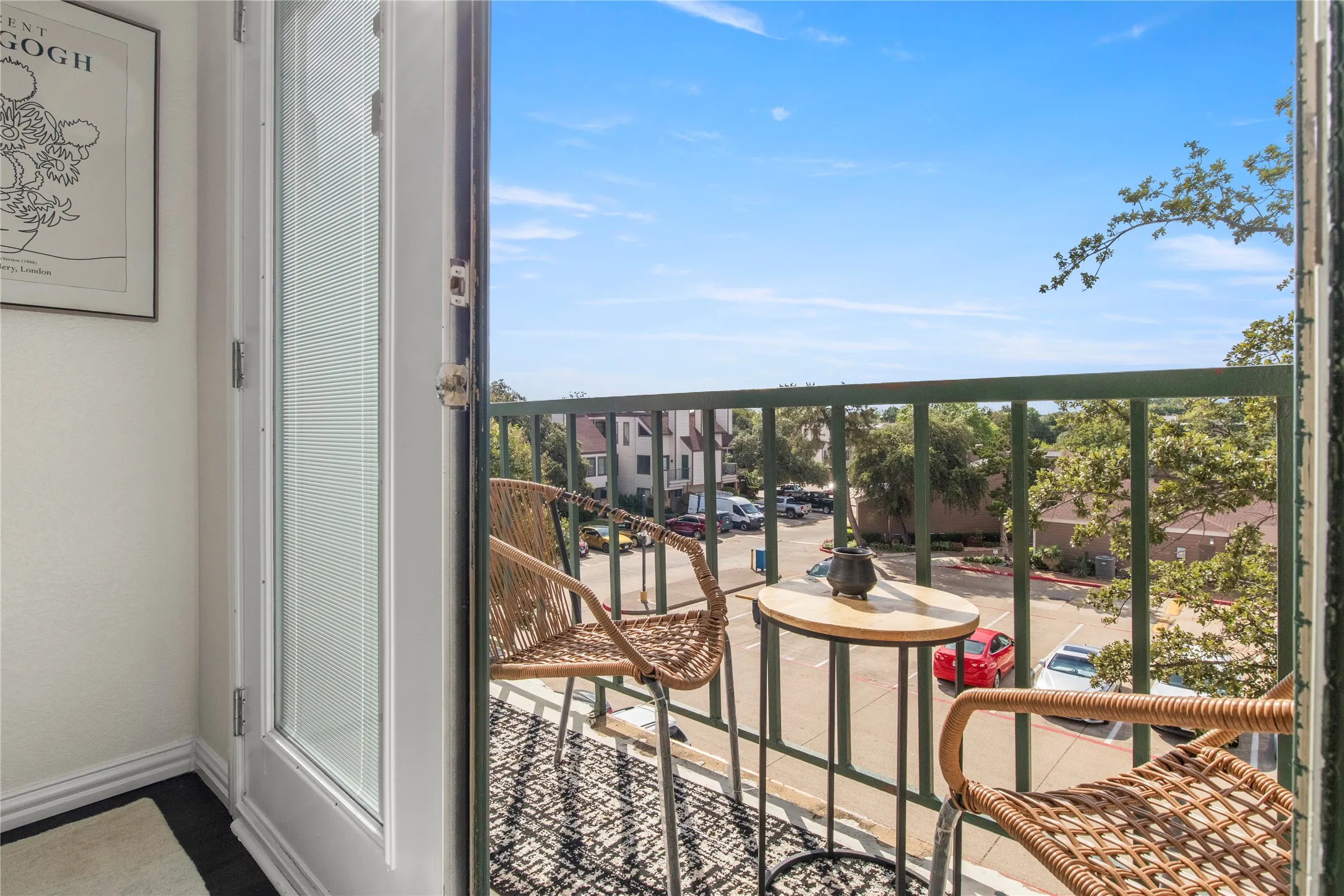 Condominium For Sale in Tarrant County , 2310 Balsam Drive B301, Arlington, Texas 76006, 1 Bedroom, 1 Bathroom, Garage spaces, 614 Sqft, built in 1981, mls#21400086, Real Estate Agent in Arlington, Homes For Sale in Tarrant county, Homes For Sale in Arlington, Realtor in Arlington Texas, Real Estate Brokerage Independent Realty Texas, Luminita Cordes Realtor