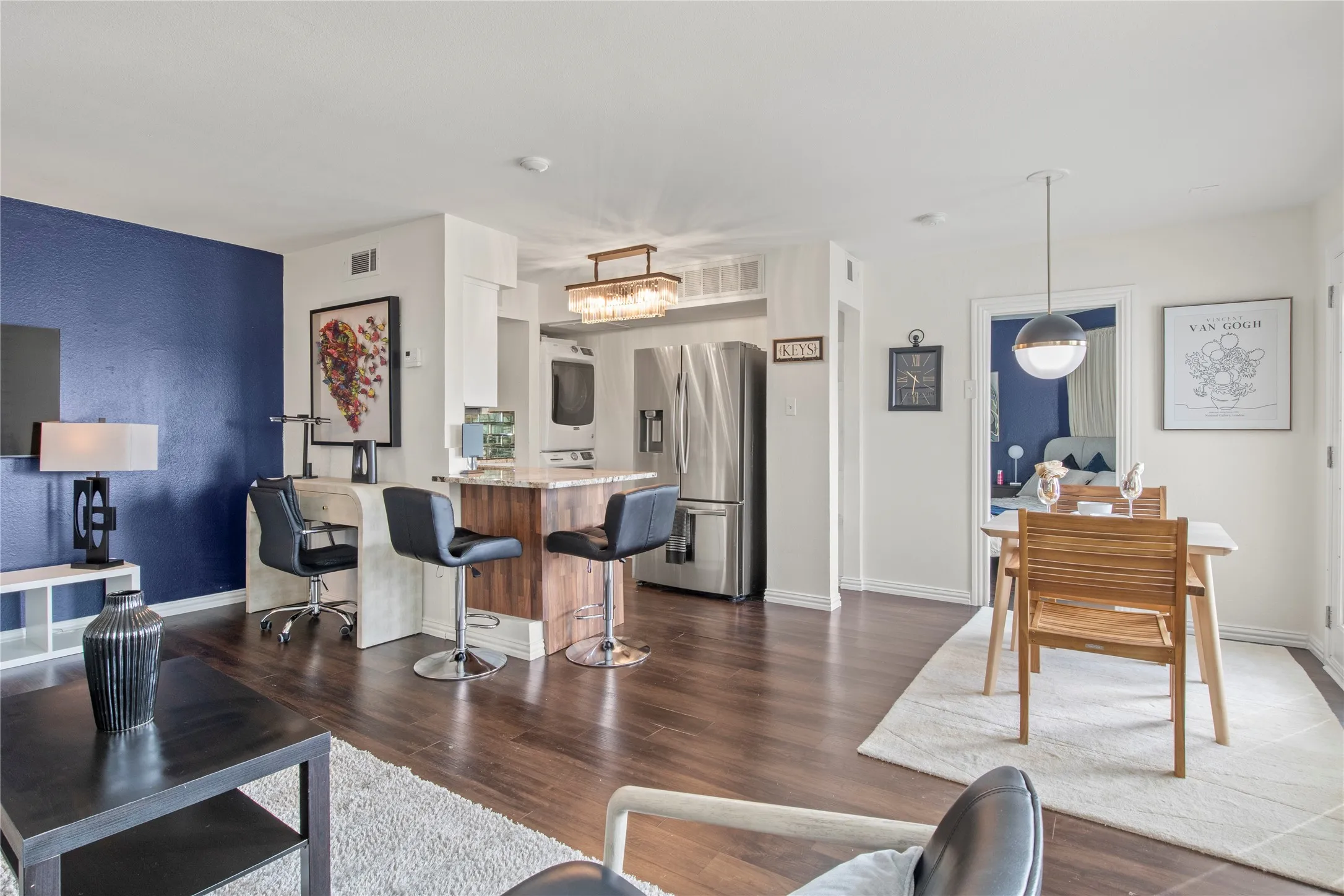 Condominium For Sale in Tarrant County , 2310 Balsam Drive B301, Arlington, Texas 76006, 1 Bedroom, 1 Bathroom, Garage spaces, 614 Sqft, built in 1981, mls#21400086, Real Estate Agent in Arlington, Homes For Sale in Tarrant county, Homes For Sale in Arlington, Realtor in Arlington Texas, Real Estate Brokerage Independent Realty Texas, Luminita Cordes Realtor
