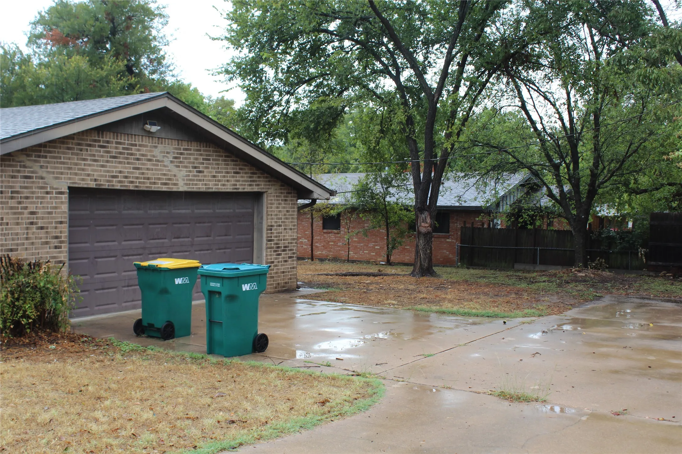 Side-entry garage