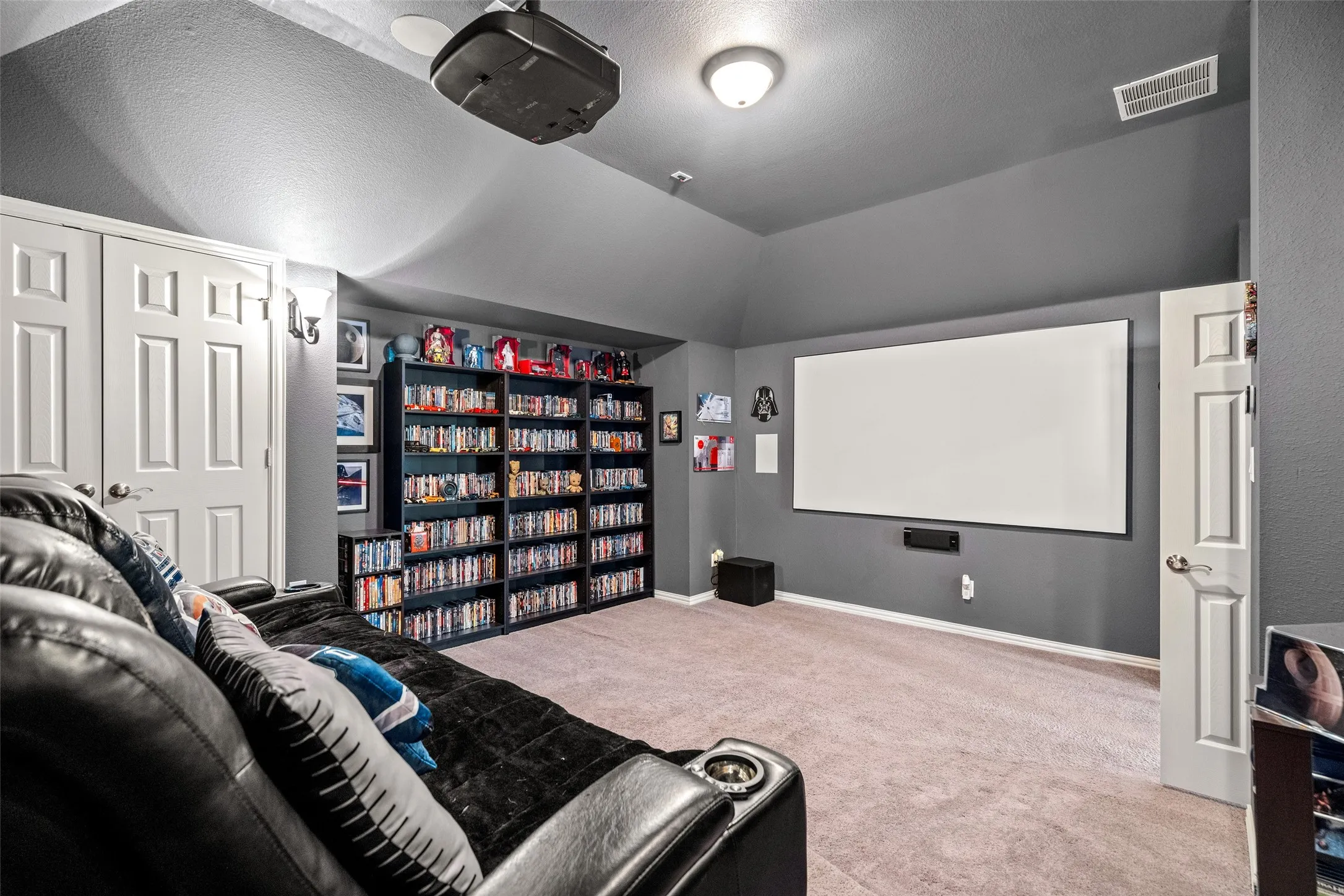 Single Family Residence For Sale in Tarrant County , 5437 Percy Priest Street, Fort Worth, Texas 76179, 5 Bedroom, 4 Bathroom, 2 Garage spaces, 4,019 Sqft, built in 2015, mls#21402095, Real Estate Agent in Fort Worth, Homes For Sale in Tarrant county, Homes For Sale in Fort Worth, Realtor in Fort Worth Texas, Real Estate Brokerage Independent Realty Texas, Luminita Cordes Realtor