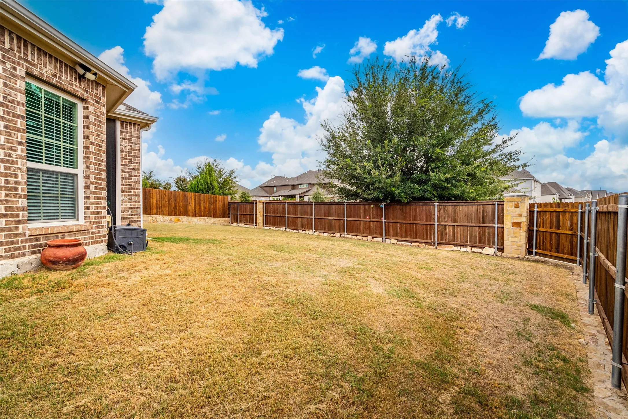 Single Family Residence For Sale in Tarrant County , 5437 Percy Priest Street, Fort Worth, Texas 76179, 5 Bedroom, 4 Bathroom, 2 Garage spaces, 4,019 Sqft, built in 2015, mls#21402095, Real Estate Agent in Fort Worth, Homes For Sale in Tarrant county, Homes For Sale in Fort Worth, Realtor in Fort Worth Texas, Real Estate Brokerage Independent Realty Texas, Luminita Cordes Realtor