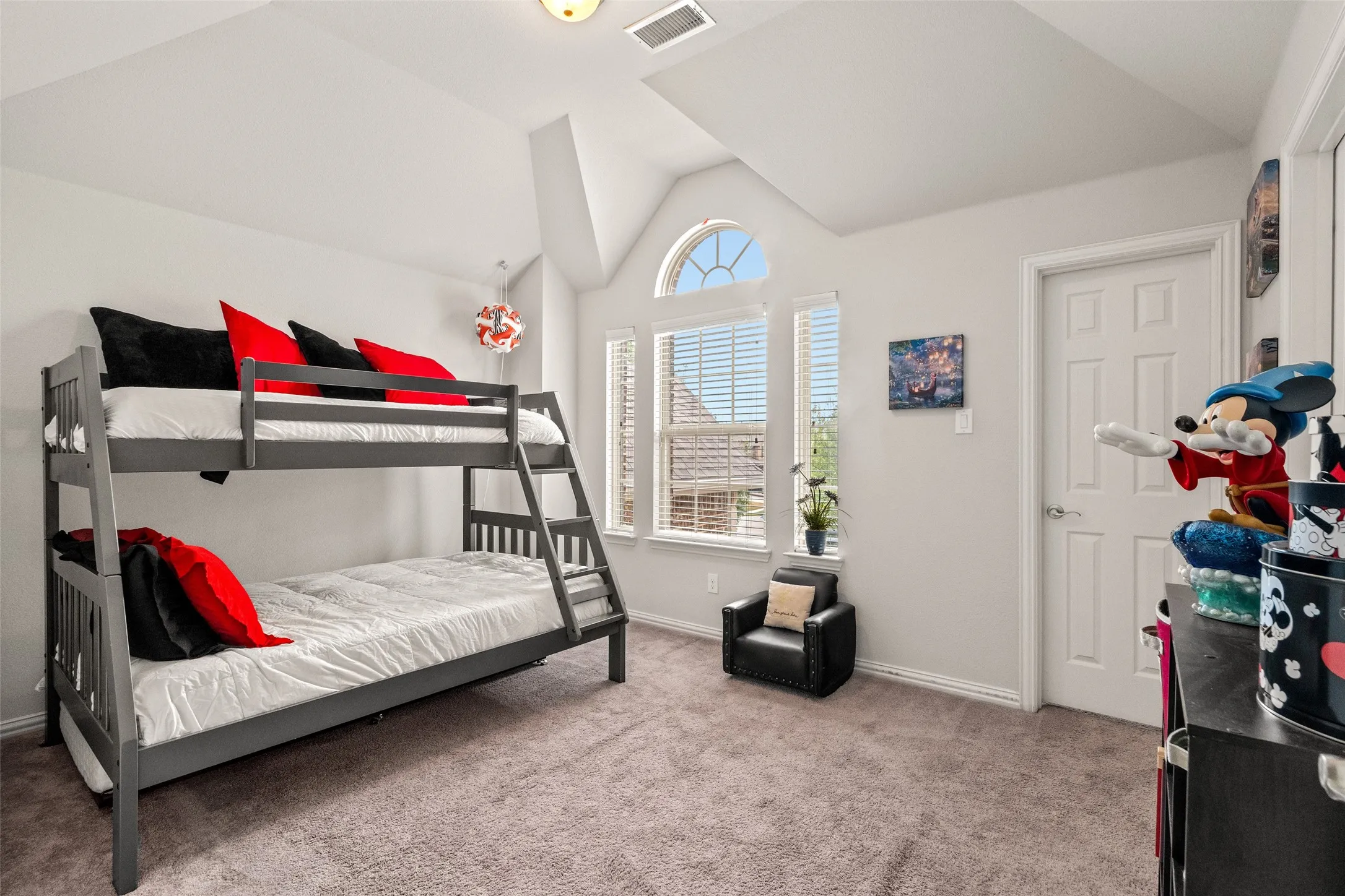 Single Family Residence For Sale in Tarrant County , 5437 Percy Priest Street, Fort Worth, Texas 76179, 5 Bedroom, 4 Bathroom, 2 Garage spaces, 4,019 Sqft, built in 2015, mls#21402095, Real Estate Agent in Fort Worth, Homes For Sale in Tarrant county, Homes For Sale in Fort Worth, Realtor in Fort Worth Texas, Real Estate Brokerage Independent Realty Texas, Luminita Cordes Realtor
