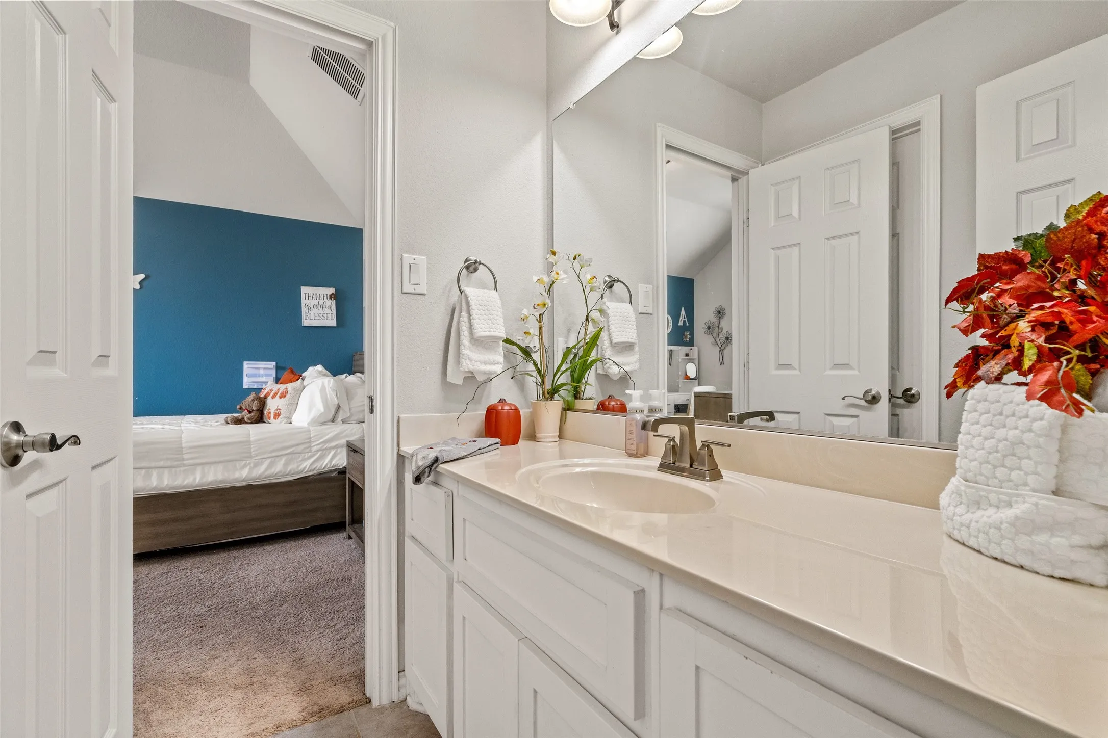 Single Family Residence For Sale in Tarrant County , 5437 Percy Priest Street, Fort Worth, Texas 76179, 5 Bedroom, 4 Bathroom, 2 Garage spaces, 4,019 Sqft, built in 2015, mls#21402095, Real Estate Agent in Fort Worth, Homes For Sale in Tarrant county, Homes For Sale in Fort Worth, Realtor in Fort Worth Texas, Real Estate Brokerage Independent Realty Texas, Luminita Cordes Realtor