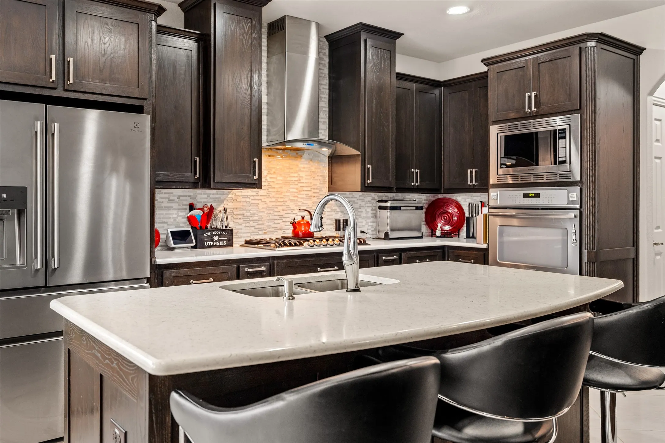 Single Family Residence For Sale in Tarrant County , 5437 Percy Priest Street, Fort Worth, Texas 76179, 5 Bedroom, 4 Bathroom, 2 Garage spaces, 4,019 Sqft, built in 2015, mls#21402095, Real Estate Agent in Fort Worth, Homes For Sale in Tarrant county, Homes For Sale in Fort Worth, Realtor in Fort Worth Texas, Real Estate Brokerage Independent Realty Texas, Luminita Cordes Realtor