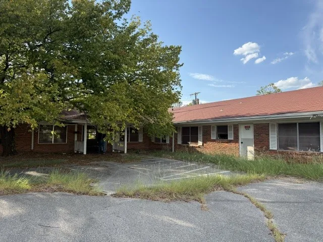 Business For Sale in Fannin County , 1601 Kennedy Street, Bonham, Texas 75418, 0, 0, Garage spaces, 21,064 Sqft, built in 1970, mls#21400515, Real Estate Agent in Bonham, Homes For Sale in Fannin county, Homes For Sale in Bonham, Realtor in Bonham Texas, Real Estate Brokerage Independent Realty Texas, Luminita Cordes Realtor