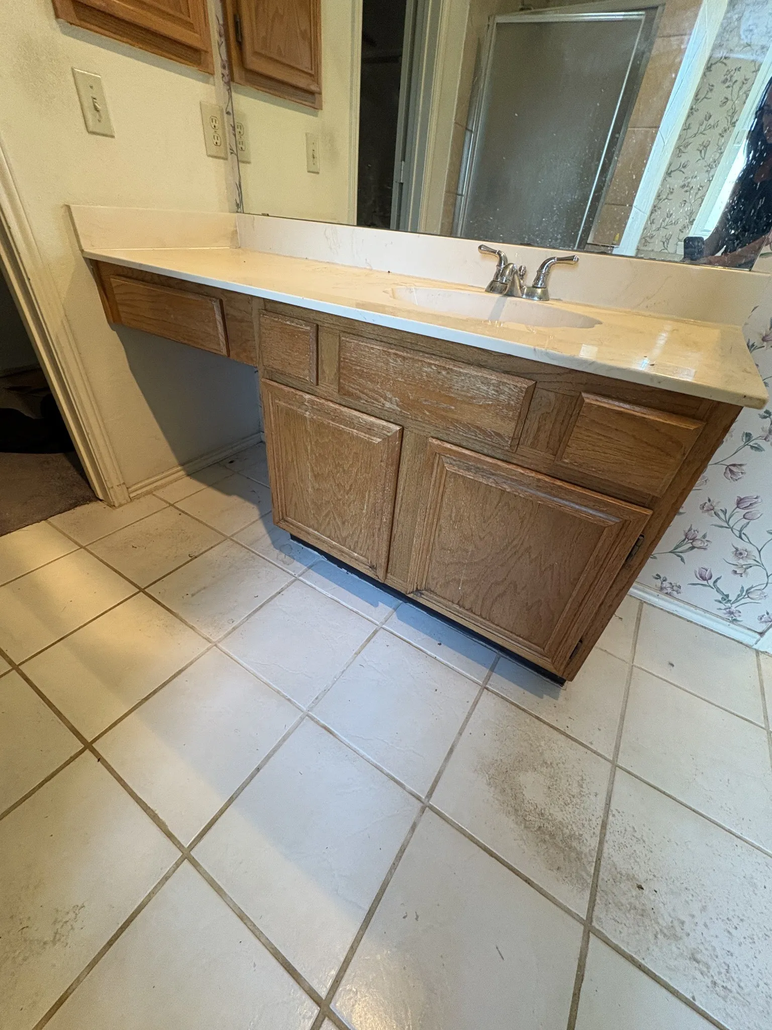 Single Family Residence For Sale in Dallas County , 8006 Weatherly Drive, Rowlett, Texas 75089, 3 Bedroom, 2 Bathroom, 2 Garage spaces, 2,031 Sqft, built in 1987, mls#21402045, Real Estate Agent in Rowlett, Homes For Sale in Dallas county, Homes For Sale in Rowlett, Realtor in Rowlett Texas, Real Estate Brokerage Independent Realty Texas, Luminita Cordes Realtor