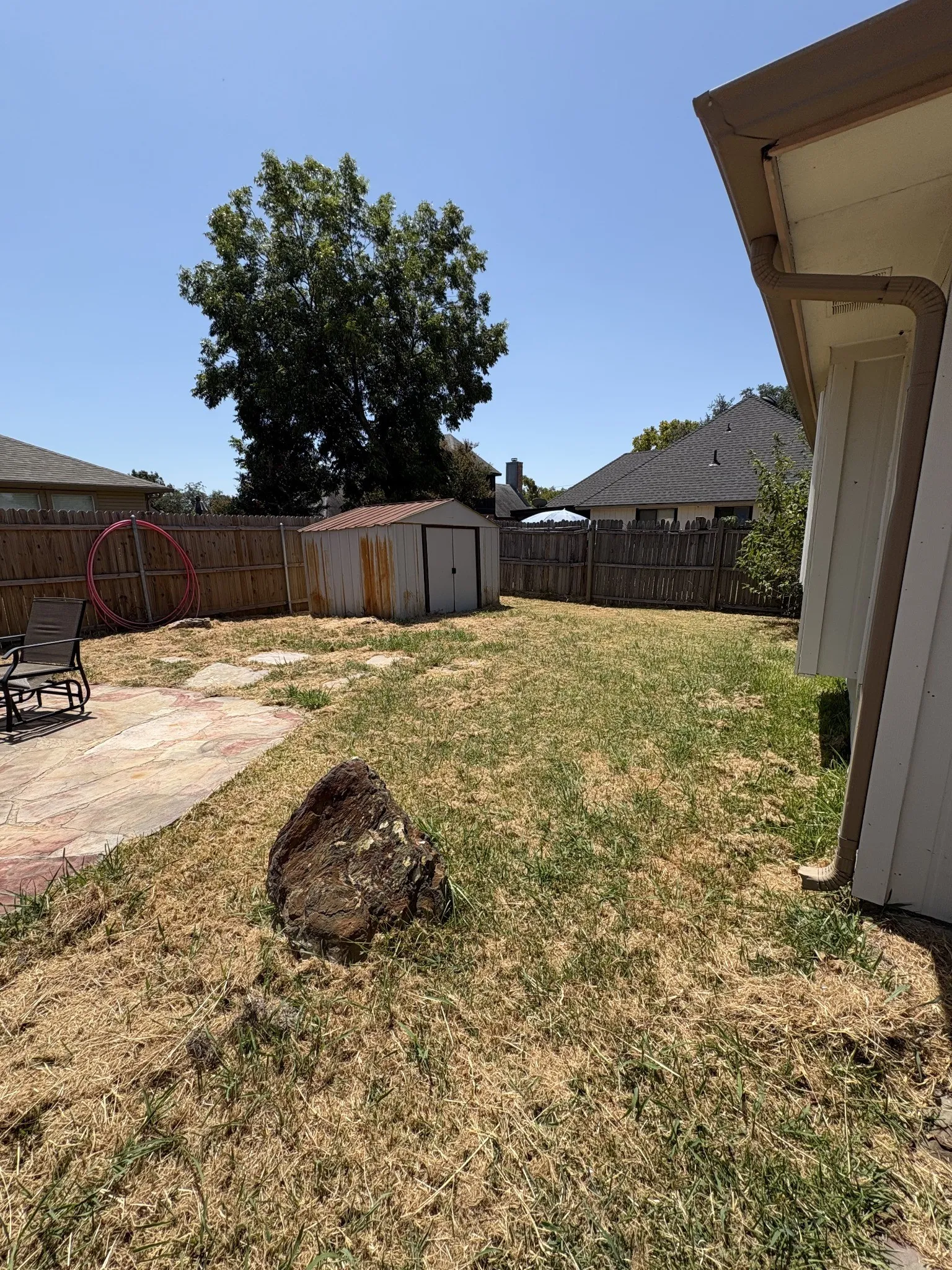 Single Family Residence For Sale in Dallas County , 8006 Weatherly Drive, Rowlett, Texas 75089, 3 Bedroom, 2 Bathroom, 2 Garage spaces, 2,031 Sqft, built in 1987, mls#21402045, Real Estate Agent in Rowlett, Homes For Sale in Dallas county, Homes For Sale in Rowlett, Realtor in Rowlett Texas, Real Estate Brokerage Independent Realty Texas, Luminita Cordes Realtor