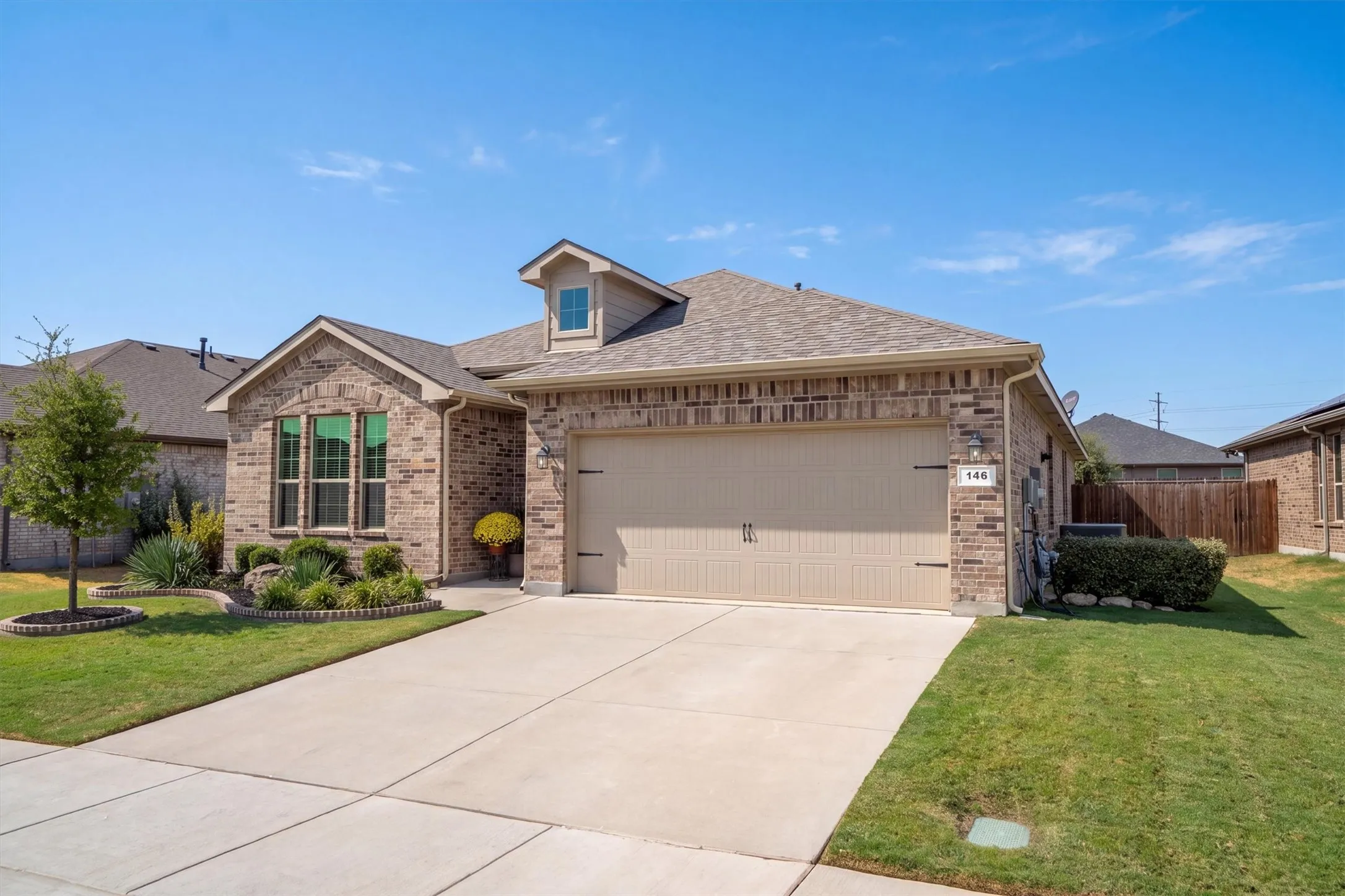 Single Family Residence For Sale in Wise County , 146 Hawksbill Lane, Rhome, Texas 76078, 4 Bedroom, 2 Bathroom, 2 Garage spaces, 2,189 Sqft, built in 2022, mls#21392029, Real Estate Agent in Rhome, Homes For Sale in Wise county, Homes For Sale in Rhome, Realtor in Rhome Texas, Real Estate Brokerage Independent Realty Texas, Luminita Cordes Realtor