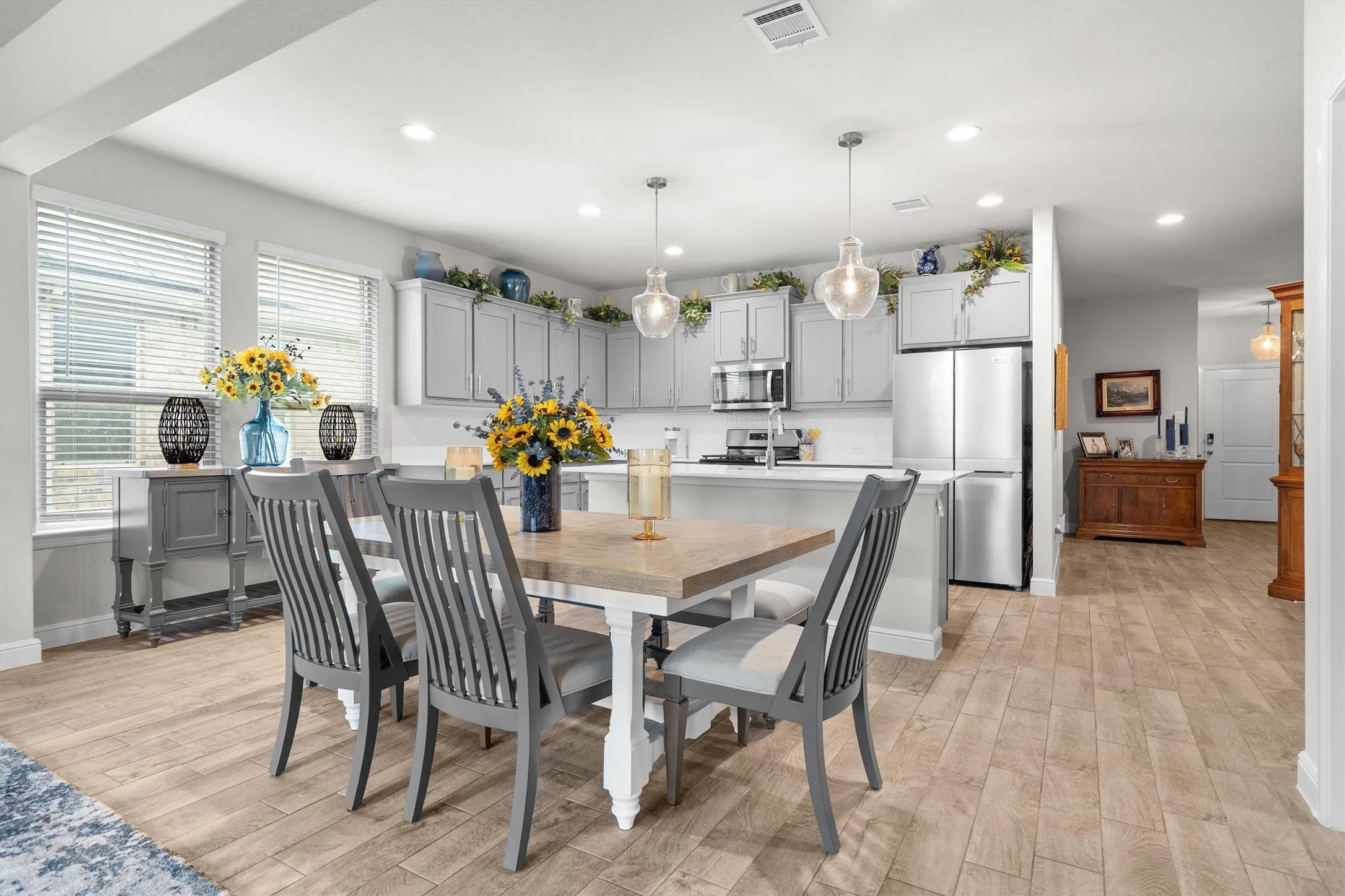 Single Family Residence For Sale in Wise County , 146 Hawksbill Lane, Rhome, Texas 76078, 4 Bedroom, 2 Bathroom, 2 Garage spaces, 2,189 Sqft, built in 2022, mls#21392029, Real Estate Agent in Rhome, Homes For Sale in Wise county, Homes For Sale in Rhome, Realtor in Rhome Texas, Real Estate Brokerage Independent Realty Texas, Luminita Cordes Realtor