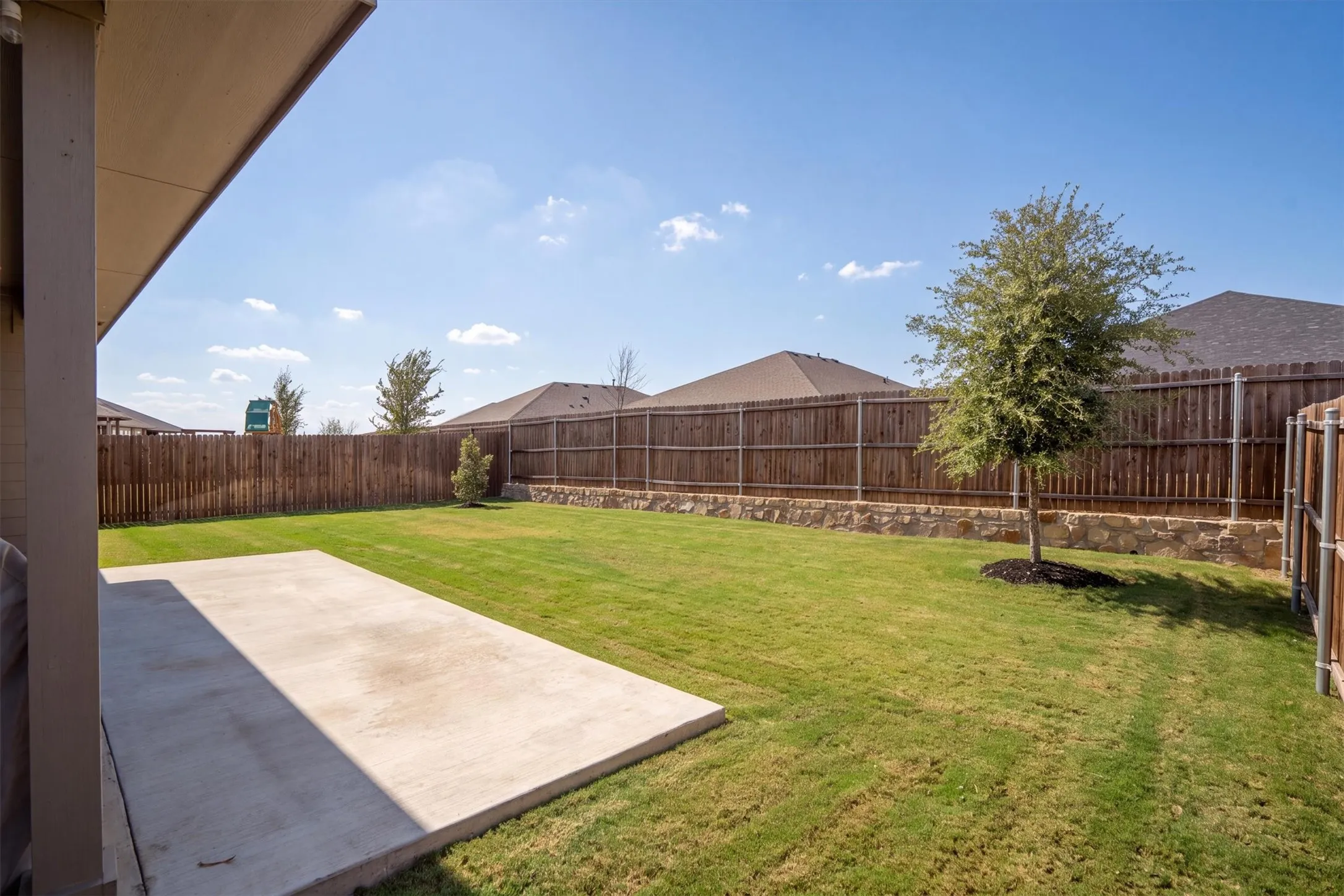 Single Family Residence For Sale in Wise County , 146 Hawksbill Lane, Rhome, Texas 76078, 4 Bedroom, 2 Bathroom, 2 Garage spaces, 2,189 Sqft, built in 2022, mls#21392029, Real Estate Agent in Rhome, Homes For Sale in Wise county, Homes For Sale in Rhome, Realtor in Rhome Texas, Real Estate Brokerage Independent Realty Texas, Luminita Cordes Realtor