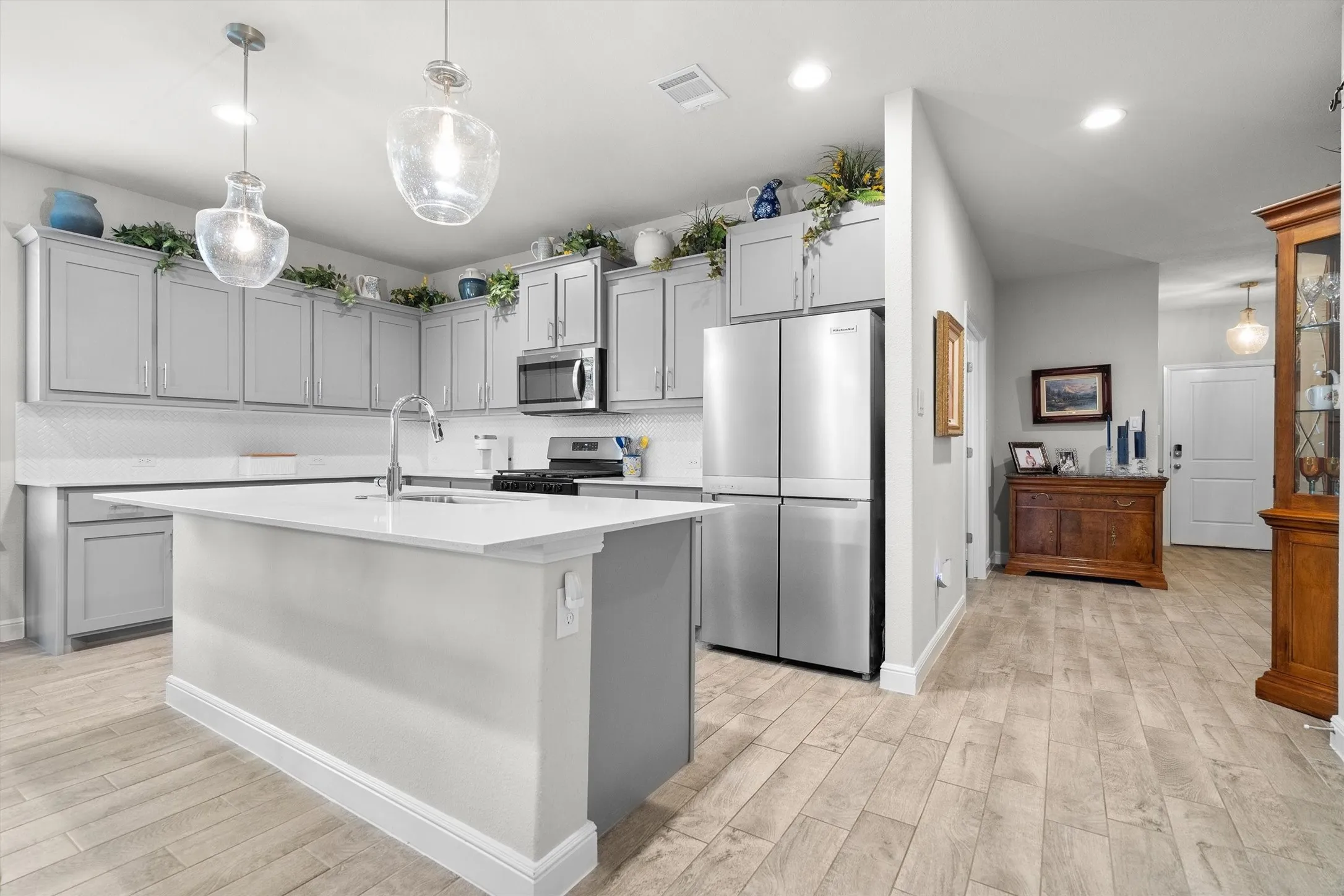 Single Family Residence For Sale in Wise County , 146 Hawksbill Lane, Rhome, Texas 76078, 4 Bedroom, 2 Bathroom, 2 Garage spaces, 2,189 Sqft, built in 2022, mls#21392029, Real Estate Agent in Rhome, Homes For Sale in Wise county, Homes For Sale in Rhome, Realtor in Rhome Texas, Real Estate Brokerage Independent Realty Texas, Luminita Cordes Realtor