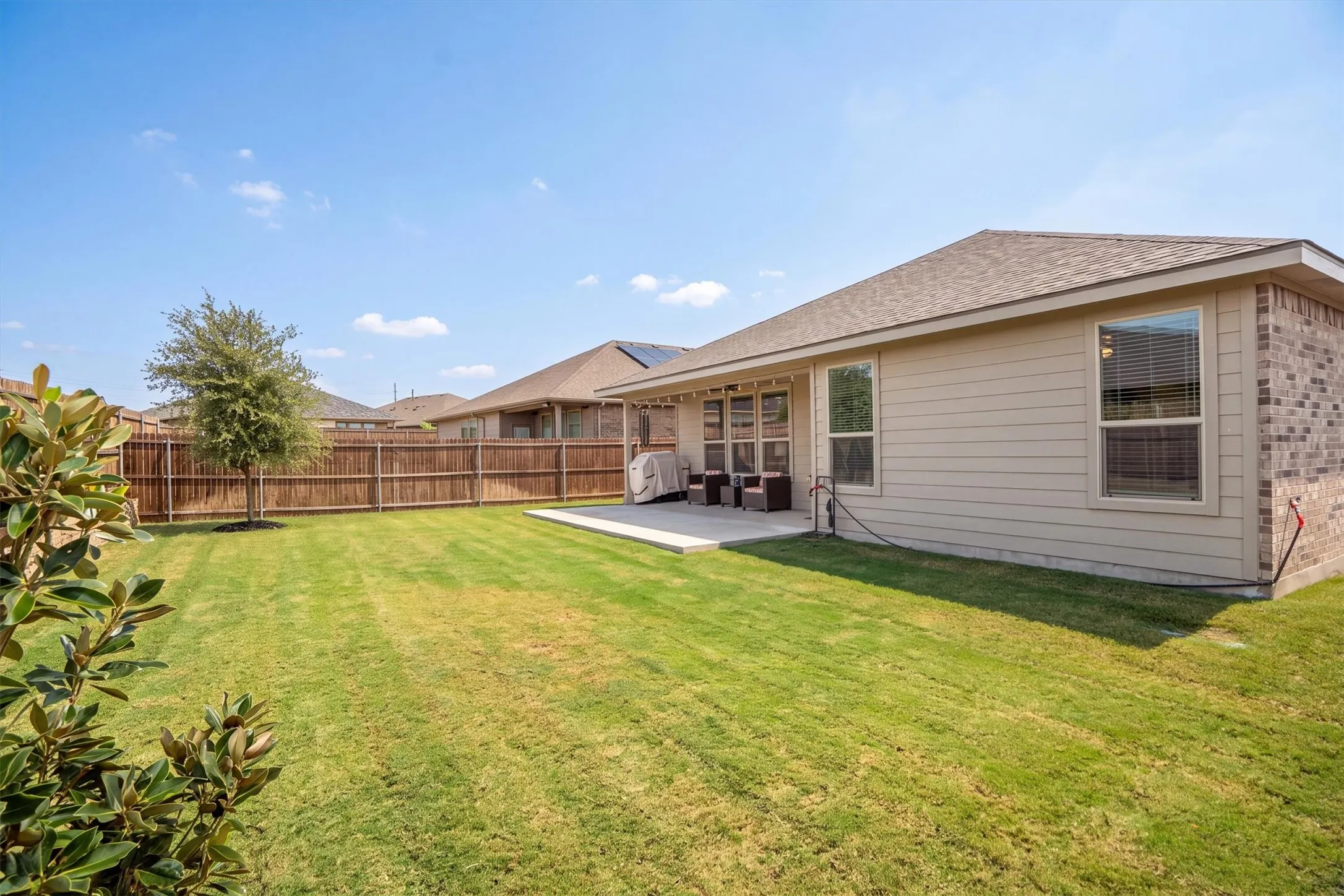 Single Family Residence For Sale in Wise County , 146 Hawksbill Lane, Rhome, Texas 76078, 4 Bedroom, 2 Bathroom, 2 Garage spaces, 2,189 Sqft, built in 2022, mls#21392029, Real Estate Agent in Rhome, Homes For Sale in Wise county, Homes For Sale in Rhome, Realtor in Rhome Texas, Real Estate Brokerage Independent Realty Texas, Luminita Cordes Realtor