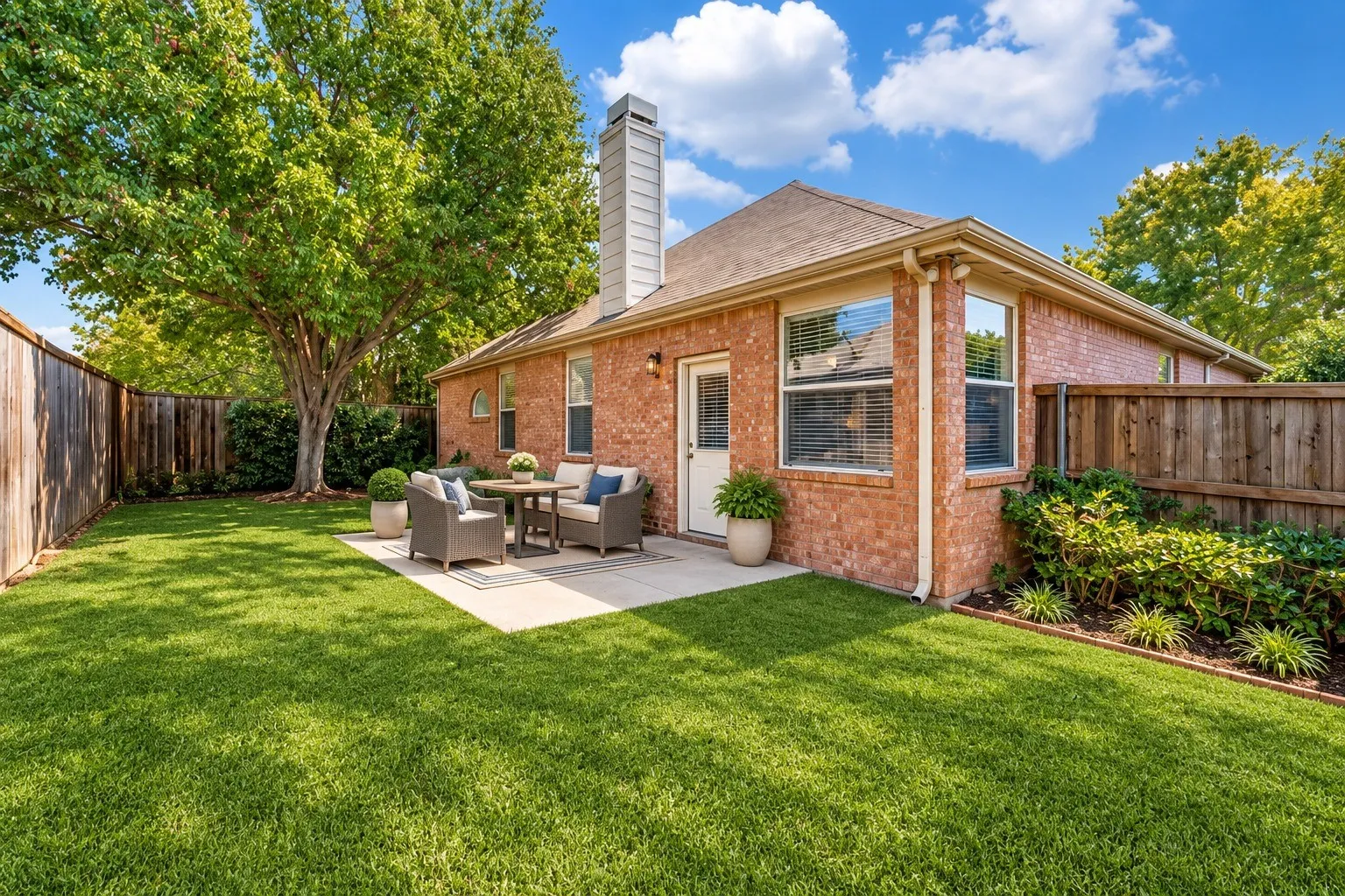 Single Family Residence For Sale in Collin County , 3113 Paradise Valley Drive, Plano, Texas 75025, 3 Bedroom, 2 Bathroom, 2 Garage spaces, 2,126 Sqft, built in 2001, mls#21400133, Real Estate Agent in Plano, Homes For Sale in Collin county, Homes For Sale in Plano, Realtor in Plano Texas, Real Estate Brokerage Independent Realty Texas, Luminita Cordes Realtor