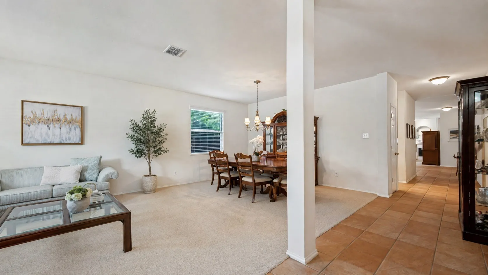 Single Family Residence For Sale in Collin County , 3113 Paradise Valley Drive, Plano, Texas 75025, 3 Bedroom, 2 Bathroom, 2 Garage spaces, 2,126 Sqft, built in 2001, mls#21400133, Real Estate Agent in Plano, Homes For Sale in Collin county, Homes For Sale in Plano, Realtor in Plano Texas, Real Estate Brokerage Independent Realty Texas, Luminita Cordes Realtor