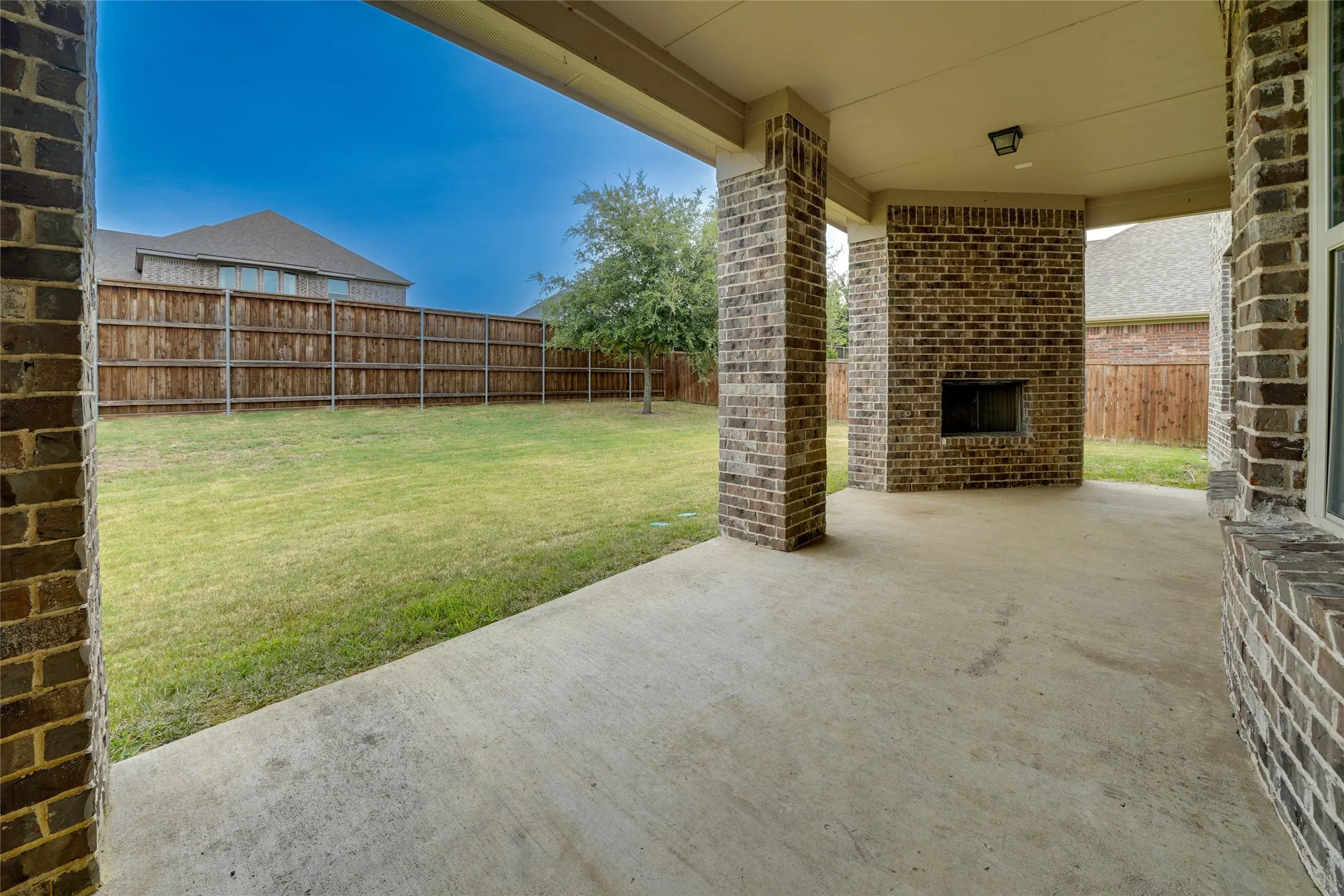 Single Family Residence For Rent in Denton County , 1262 Roma Drive, Frisco, Texas 75036, 5 Bedroom, 5 Bathroom, 2 Garage spaces, 4,192 Sqft, built in 2014, mls#21402068, Real Estate Agent in Frisco, Homes For Rent in Denton county, Homes For Rent in Frisco, Realtor in Frisco Texas, Real Estate Brokerage Independent Realty Texas, Luminita Cordes Realtor
