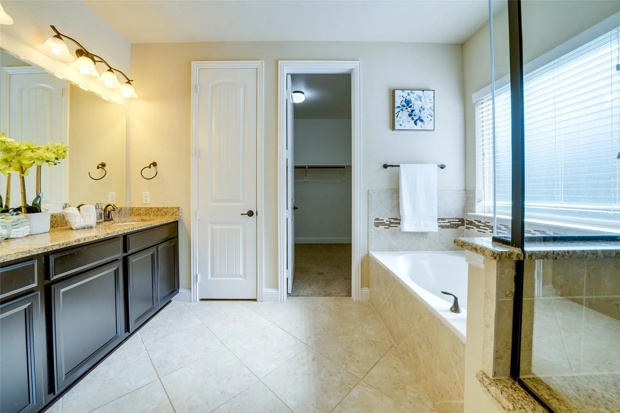 Single Family Residence For Rent in Denton County , 1262 Roma Drive, Frisco, Texas 75036, 5 Bedroom, 5 Bathroom, 2 Garage spaces, 4,192 Sqft, built in 2014, mls#21402068, Real Estate Agent in Frisco, Homes For Rent in Denton county, Homes For Rent in Frisco, Realtor in Frisco Texas, Real Estate Brokerage Independent Realty Texas, Luminita Cordes Realtor