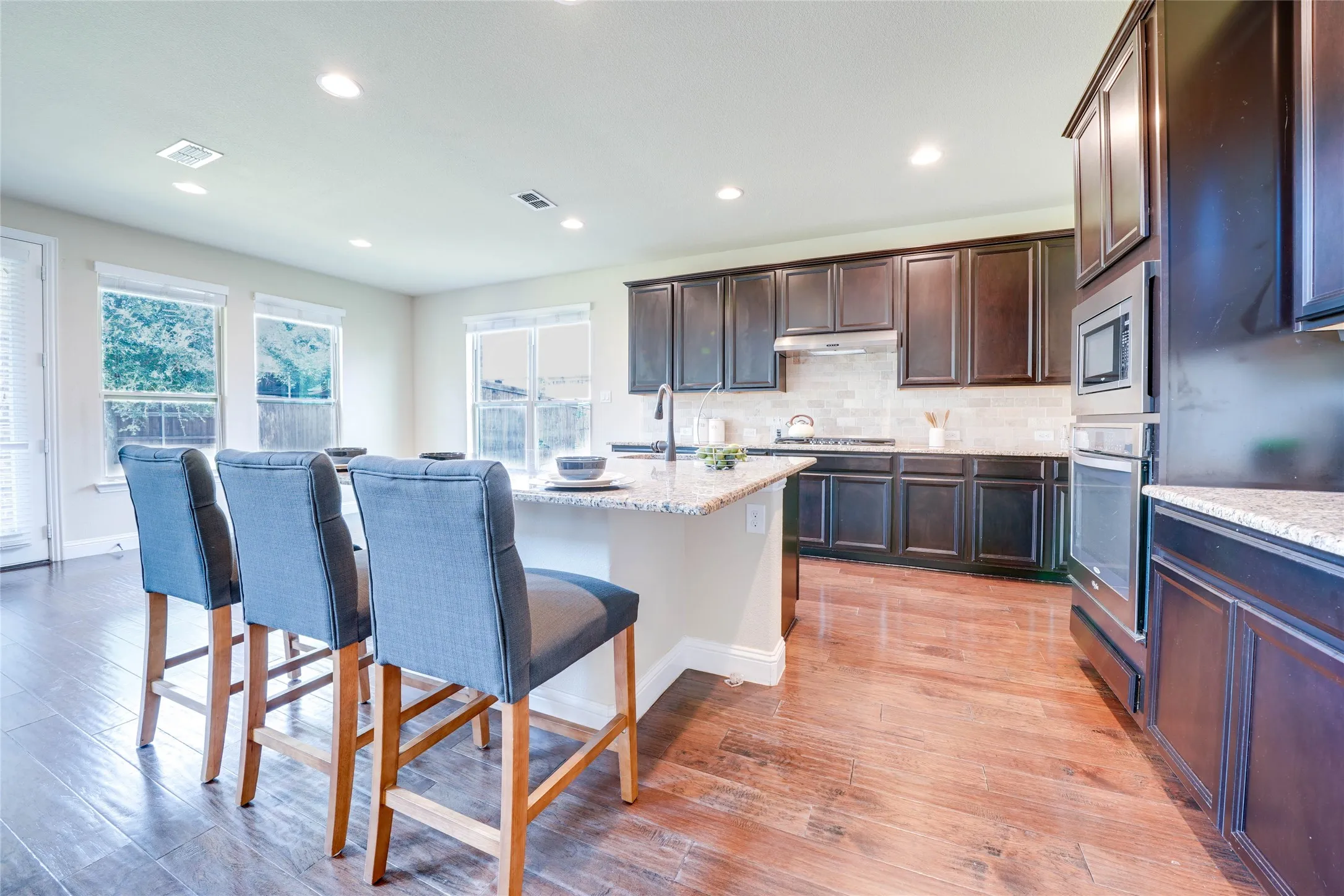 Single Family Residence For Rent in Denton County , 1262 Roma Drive, Frisco, Texas 75036, 5 Bedroom, 5 Bathroom, 2 Garage spaces, 4,192 Sqft, built in 2014, mls#21402068, Real Estate Agent in Frisco, Homes For Rent in Denton county, Homes For Rent in Frisco, Realtor in Frisco Texas, Real Estate Brokerage Independent Realty Texas, Luminita Cordes Realtor