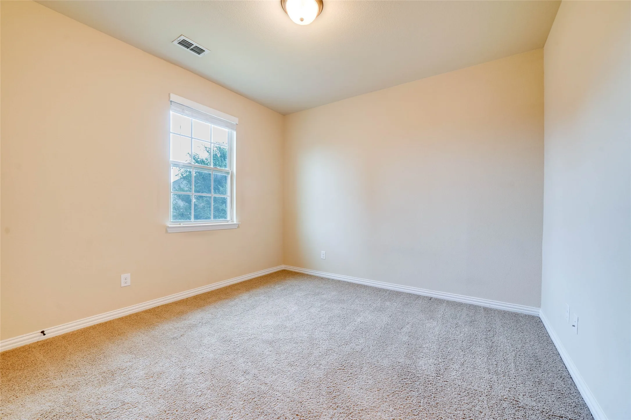 Single Family Residence For Rent in Denton County , 1262 Roma Drive, Frisco, Texas 75036, 5 Bedroom, 5 Bathroom, 2 Garage spaces, 4,192 Sqft, built in 2014, mls#21402068, Real Estate Agent in Frisco, Homes For Rent in Denton county, Homes For Rent in Frisco, Realtor in Frisco Texas, Real Estate Brokerage Independent Realty Texas, Luminita Cordes Realtor