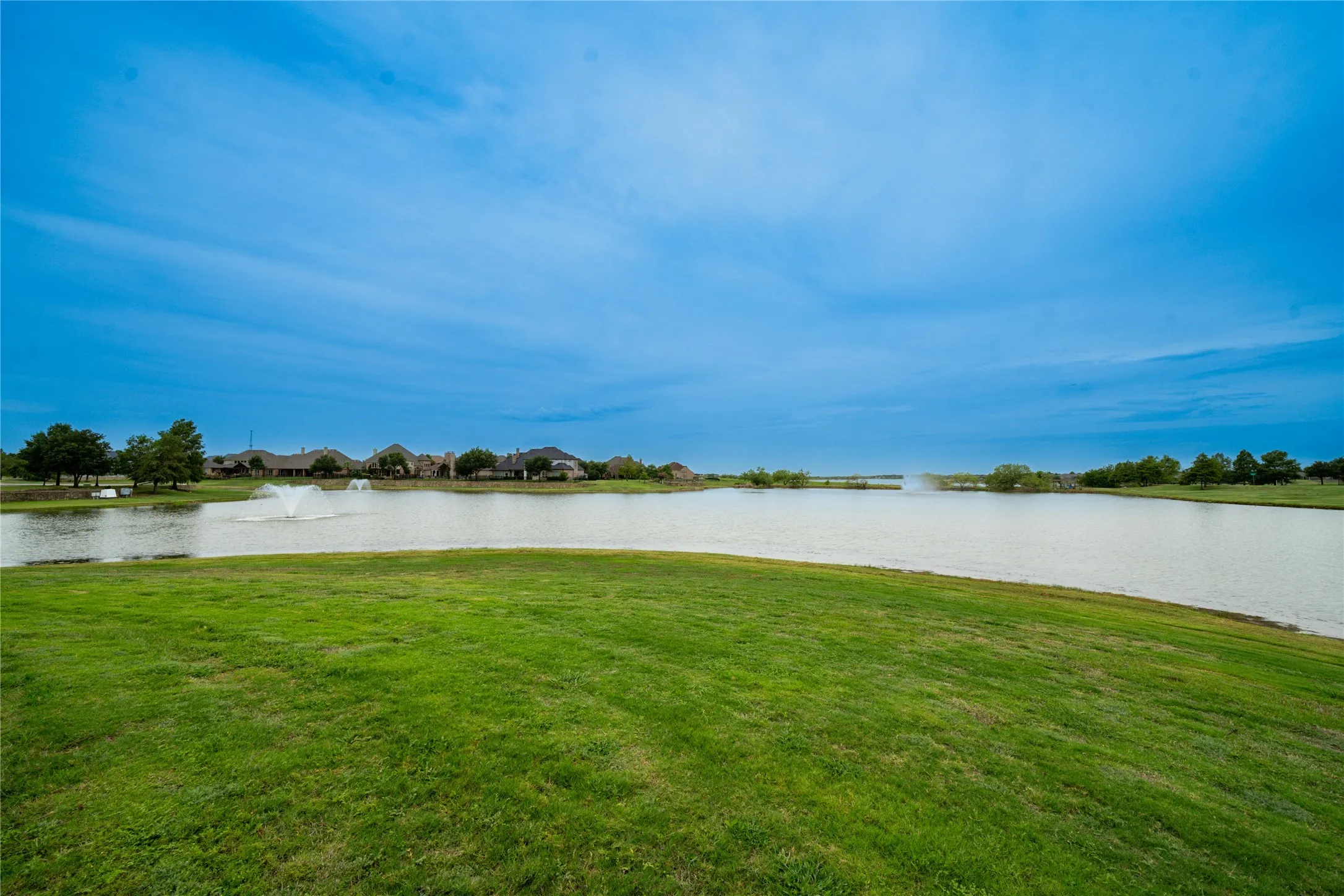 Single Family Residence For Rent in Denton County , 1262 Roma Drive, Frisco, Texas 75036, 5 Bedroom, 5 Bathroom, 2 Garage spaces, 4,192 Sqft, built in 2014, mls#21402068, Real Estate Agent in Frisco, Homes For Rent in Denton county, Homes For Rent in Frisco, Realtor in Frisco Texas, Real Estate Brokerage Independent Realty Texas, Luminita Cordes Realtor