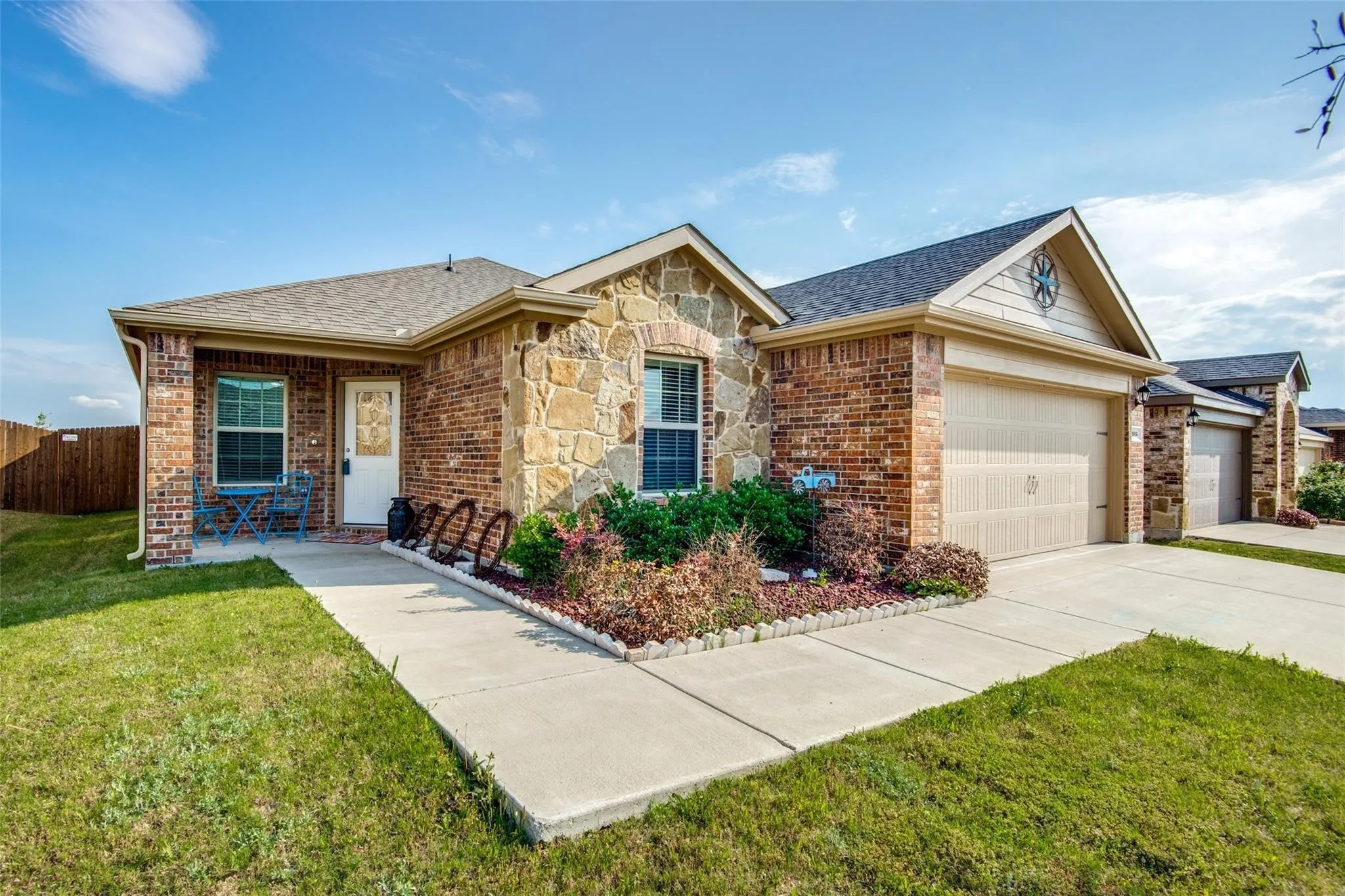 Single Family Residence For Rent in Collin County , 905 Quartz Trail, Princeton, Texas 75407, 4 Bedroom, 2 Bathroom, 2 Garage spaces, 1,828 Sqft, built in 2017, mls#21402096, Real Estate Agent in Princeton, Homes For Rent in Collin county, Homes For Rent in Princeton, Realtor in Princeton Texas, Real Estate Brokerage Independent Realty Texas, Luminita Cordes Realtor