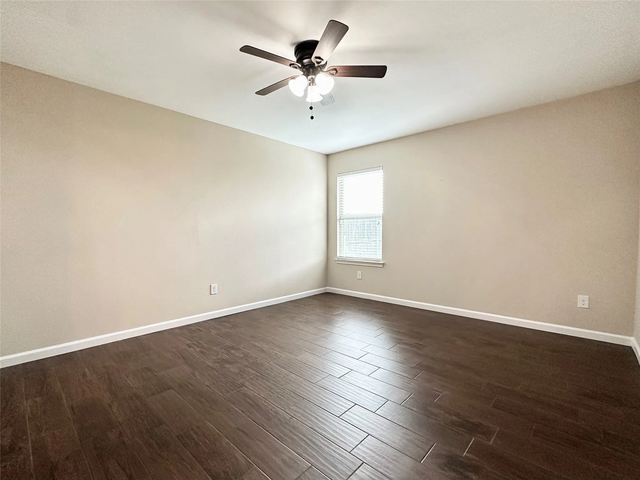 Single Family Residence For Rent in Collin County , 905 Quartz Trail, Princeton, Texas 75407, 4 Bedroom, 2 Bathroom, 2 Garage spaces, 1,828 Sqft, built in 2017, mls#21402096, Real Estate Agent in Princeton, Homes For Rent in Collin county, Homes For Rent in Princeton, Realtor in Princeton Texas, Real Estate Brokerage Independent Realty Texas, Luminita Cordes Realtor