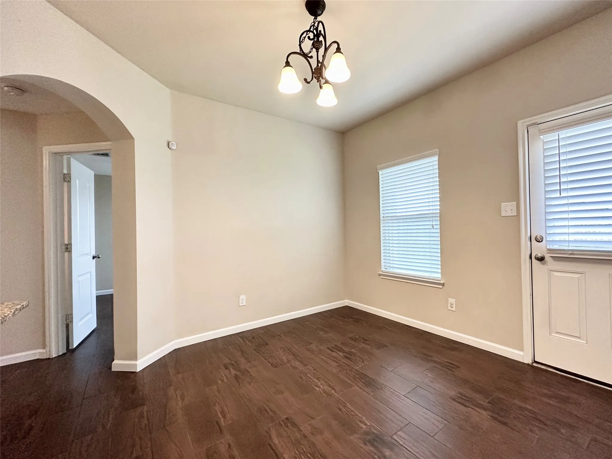 Single Family Residence For Rent in Collin County , 905 Quartz Trail, Princeton, Texas 75407, 4 Bedroom, 2 Bathroom, 2 Garage spaces, 1,828 Sqft, built in 2017, mls#21402096, Real Estate Agent in Princeton, Homes For Rent in Collin county, Homes For Rent in Princeton, Realtor in Princeton Texas, Real Estate Brokerage Independent Realty Texas, Luminita Cordes Realtor
