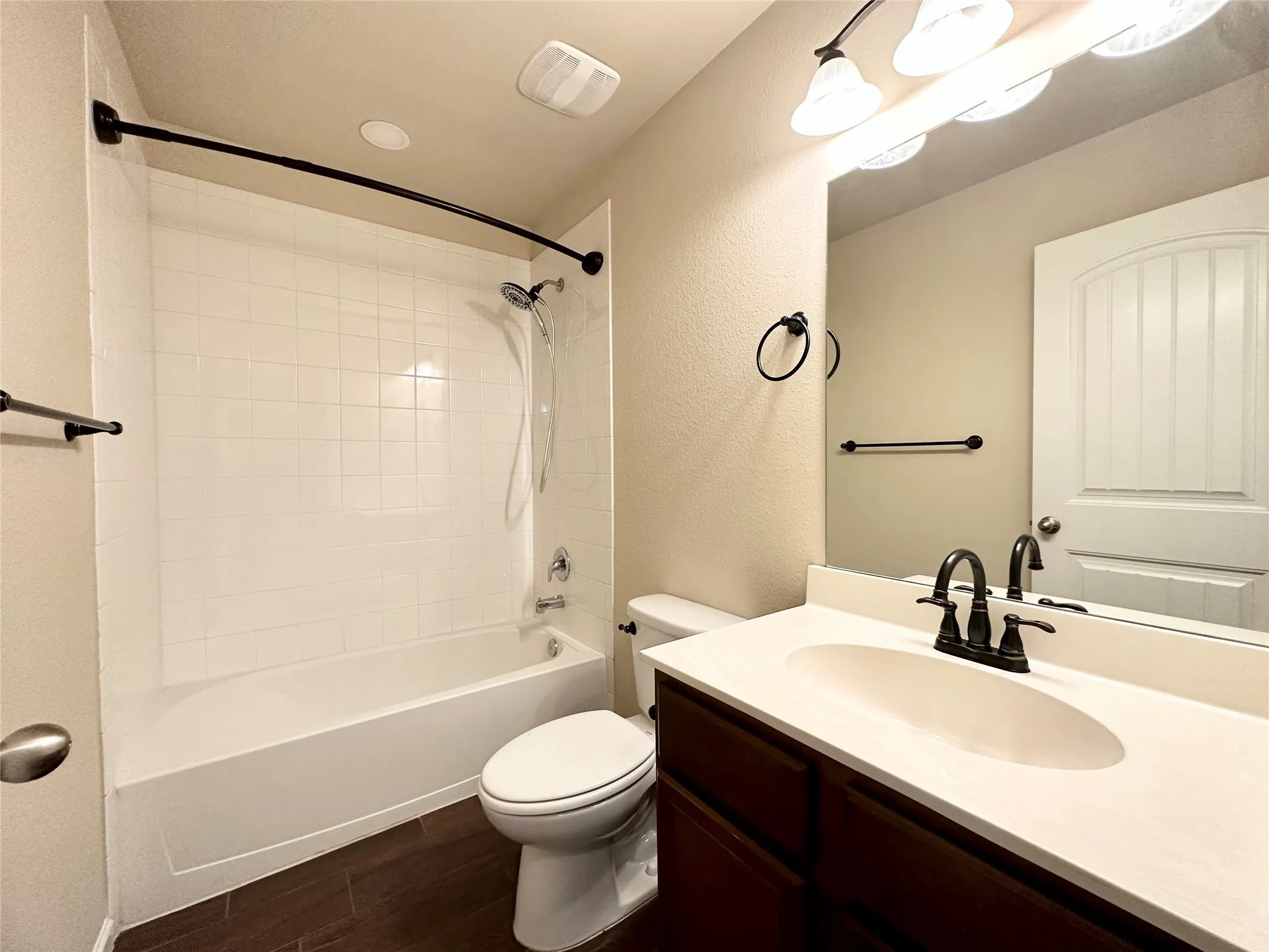 Single Family Residence For Rent in Collin County , 905 Quartz Trail, Princeton, Texas 75407, 4 Bedroom, 2 Bathroom, 2 Garage spaces, 1,828 Sqft, built in 2017, mls#21402096, Real Estate Agent in Princeton, Homes For Rent in Collin county, Homes For Rent in Princeton, Realtor in Princeton Texas, Real Estate Brokerage Independent Realty Texas, Luminita Cordes Realtor