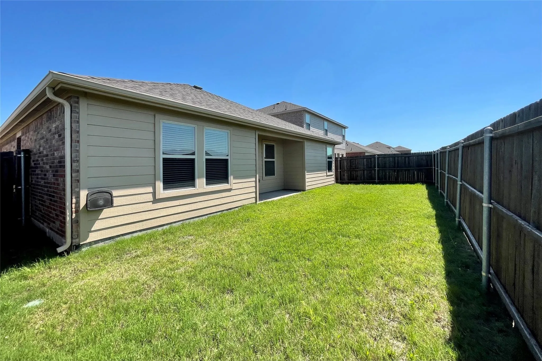 Single Family Residence For Rent in Collin County , 905 Quartz Trail, Princeton, Texas 75407, 4 Bedroom, 2 Bathroom, 2 Garage spaces, 1,828 Sqft, built in 2017, mls#21402096, Real Estate Agent in Princeton, Homes For Rent in Collin county, Homes For Rent in Princeton, Realtor in Princeton Texas, Real Estate Brokerage Independent Realty Texas, Luminita Cordes Realtor