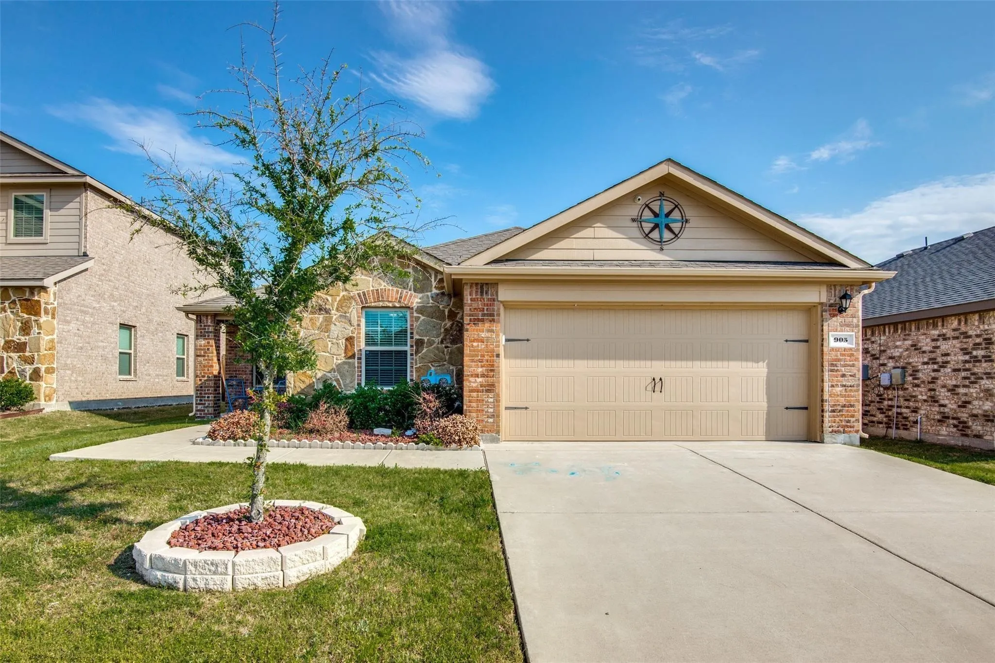 Single Family Residence For Rent in Collin County , 905 Quartz Trail, Princeton, Texas 75407, 4 Bedroom, 2 Bathroom, 2 Garage spaces, 1,828 Sqft, built in 2017, mls#21402096, Real Estate Agent in Princeton, Homes For Rent in Collin county, Homes For Rent in Princeton, Realtor in Princeton Texas, Real Estate Brokerage Independent Realty Texas, Luminita Cordes Realtor
