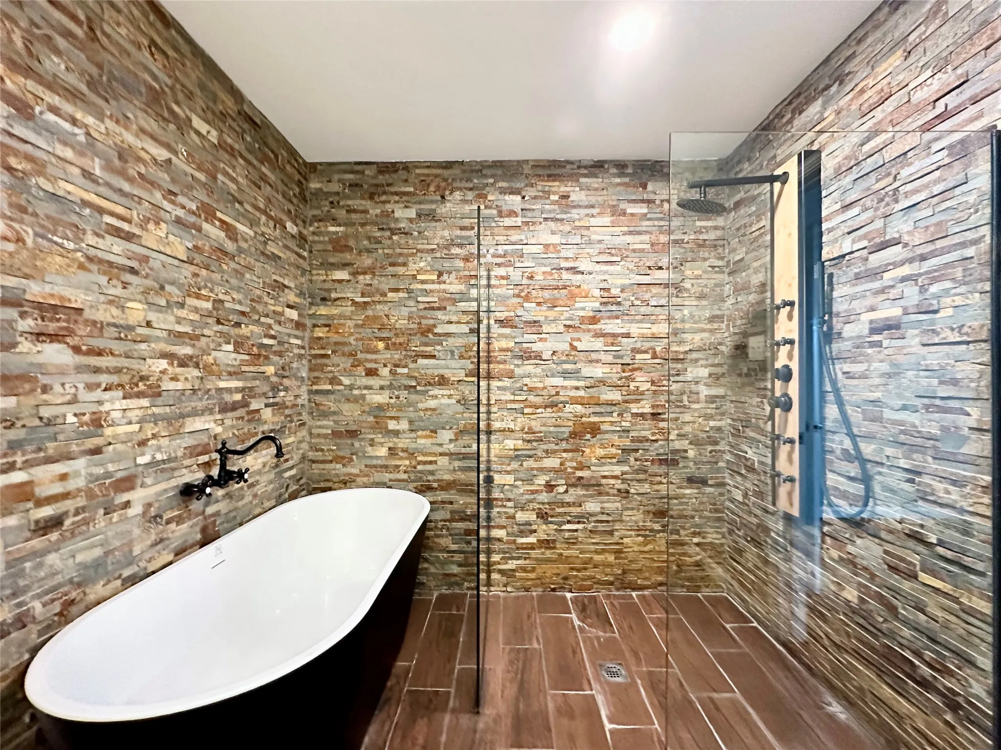 Single Family Residence For Rent in Collin County , 905 Quartz Trail, Princeton, Texas 75407, 4 Bedroom, 2 Bathroom, 2 Garage spaces, 1,828 Sqft, built in 2017, mls#21402096, Real Estate Agent in Princeton, Homes For Rent in Collin county, Homes For Rent in Princeton, Realtor in Princeton Texas, Real Estate Brokerage Independent Realty Texas, Luminita Cordes Realtor