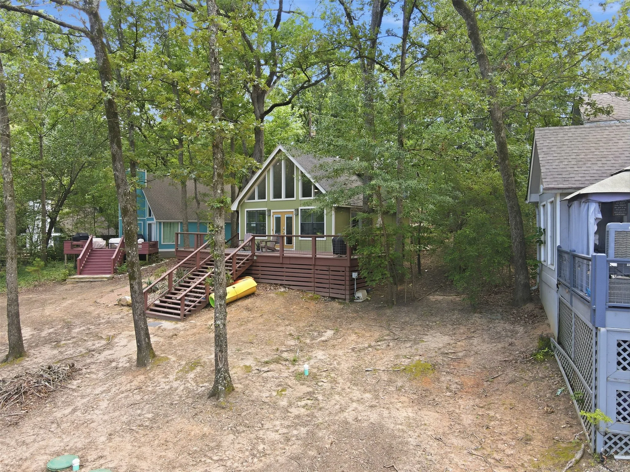 Single Family Residence For Sale in Franklin (TX) County , 104 E Barker Creek Drive, Scroggins, Texas 75480, 3 Bedroom, 2 Bathroom, Garage spaces, 900 Sqft, built in 1985, mls#21400570, Real Estate Agent in Scroggins, Homes For Sale in Franklin (TX) county, Homes For Sale in Scroggins, Realtor in Scroggins Texas, Real Estate Brokerage Independent Realty Texas, Luminita Cordes Realtor