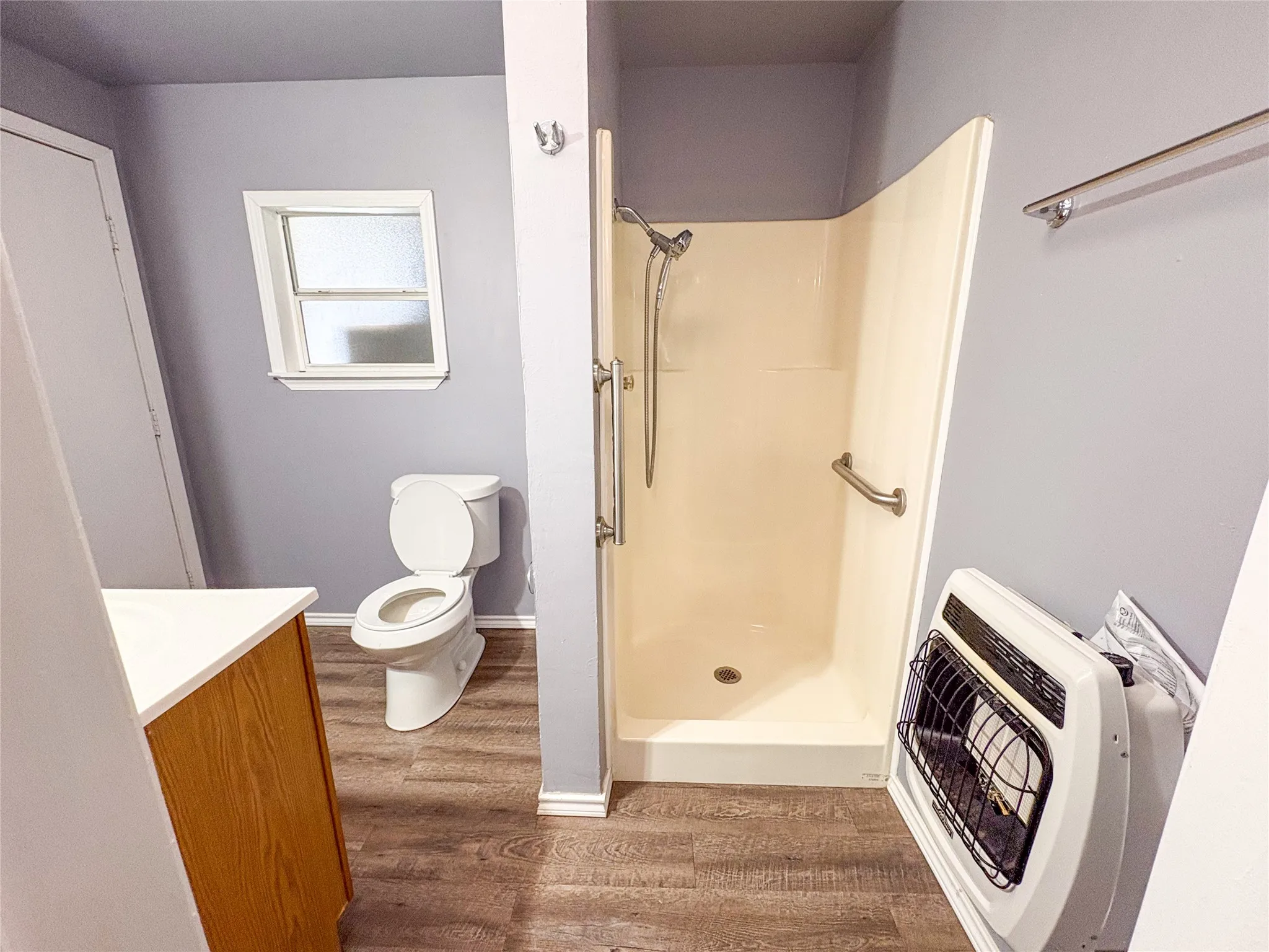 Single Family Residence For Rent in Grayson County , 528 W Florence, Denison, Texas 75020, 3 Bedroom, 2 Bathroom, 1 Garage spaces, 1,174 Sqft, built in 1910, mls#21402111, Real Estate Agent in Denison, Homes For Rent in Grayson county, Homes For Rent in Denison, Realtor in Denison Texas, Real Estate Brokerage Independent Realty Texas, Luminita Cordes Realtor