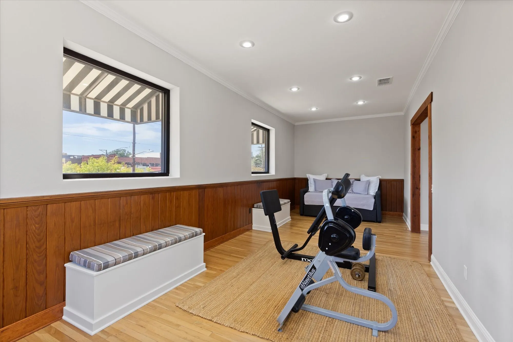 Office For Sale in Harrison County , 107 W Rusk, Marshall, Texas 75670, 0, 0, Garage spaces, 0 Sqft, built in 1940, mls#21398158, Real Estate Agent in Marshall, Homes For Sale in Harrison county, Homes For Sale in Marshall, Realtor in Marshall Texas, Real Estate Brokerage Independent Realty Texas, Luminita Cordes Realtor